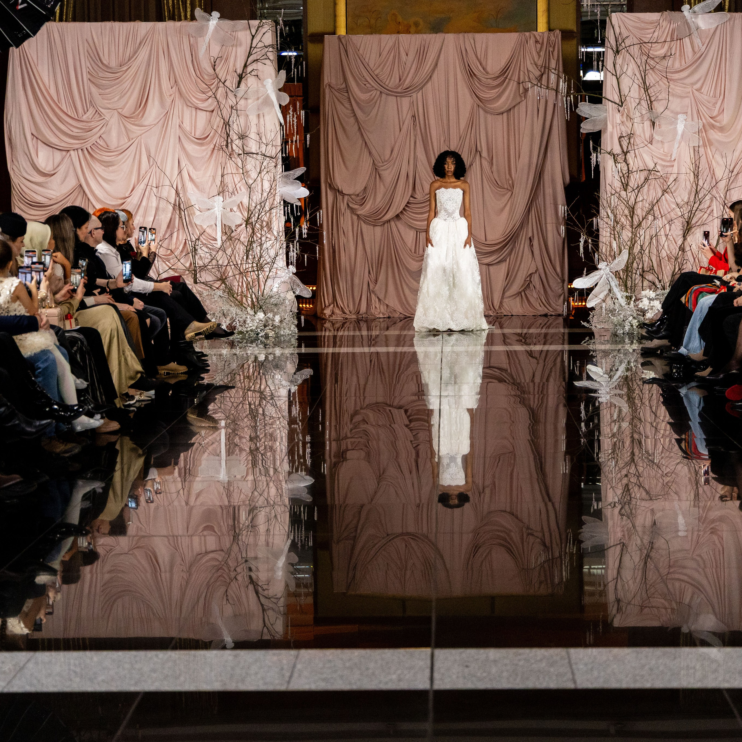 Главное платье 2026-2027. Портретный и семейный фотограф Санкт-Петербург