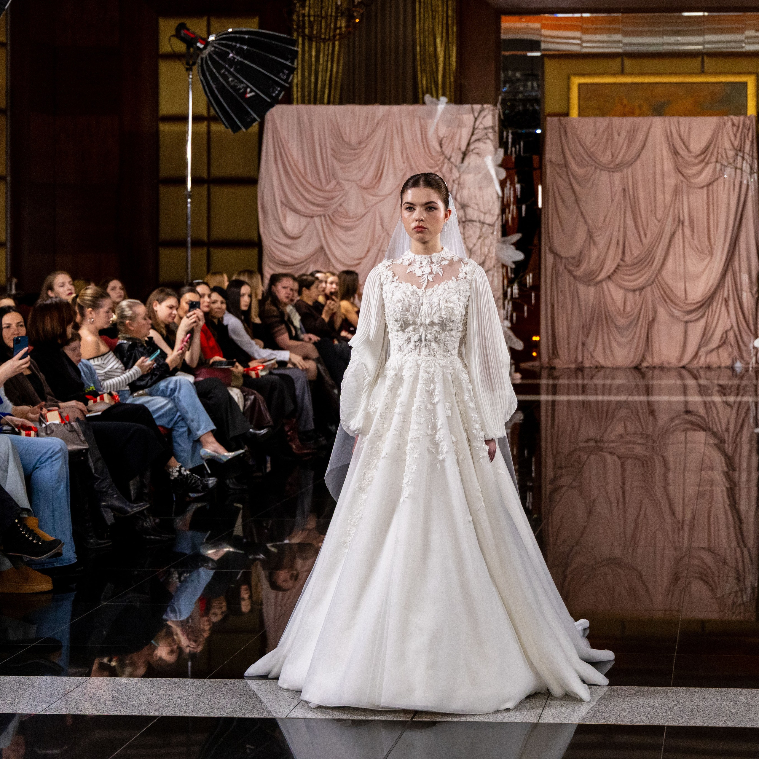 Главное платье 2026-2027. Портретный и семейный фотограф Санкт-Петербург