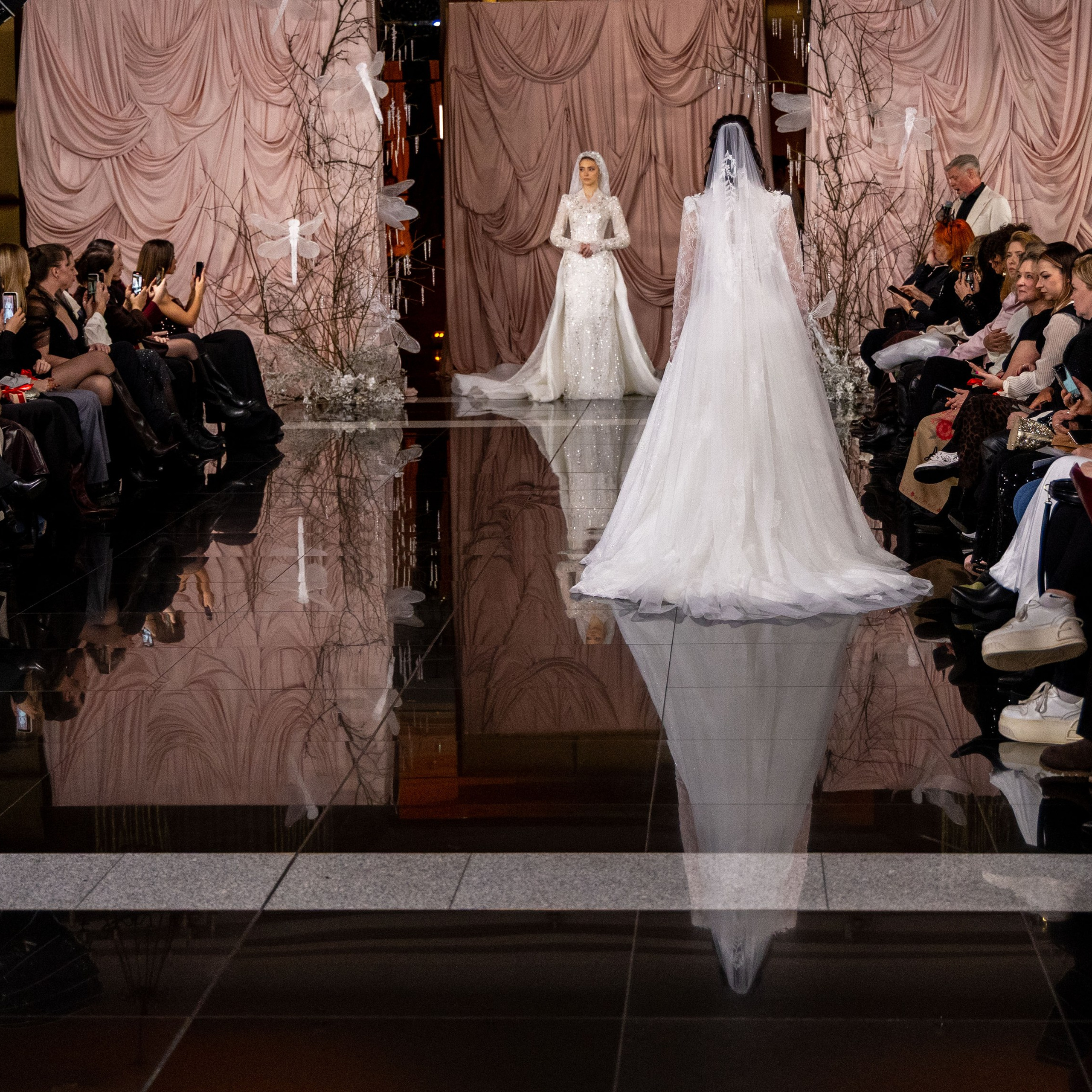 Главное платье 2026-2027. Портретный и семейный фотограф Санкт-Петербург