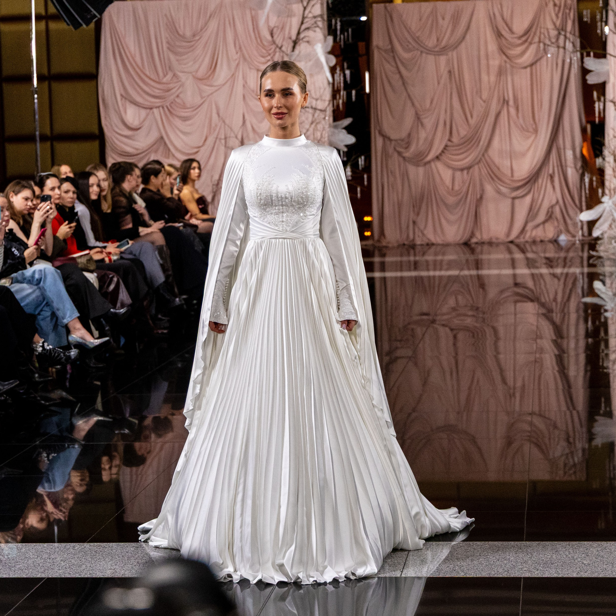 Главное платье 2026-2027. Портретный и семейный фотограф Санкт-Петербург