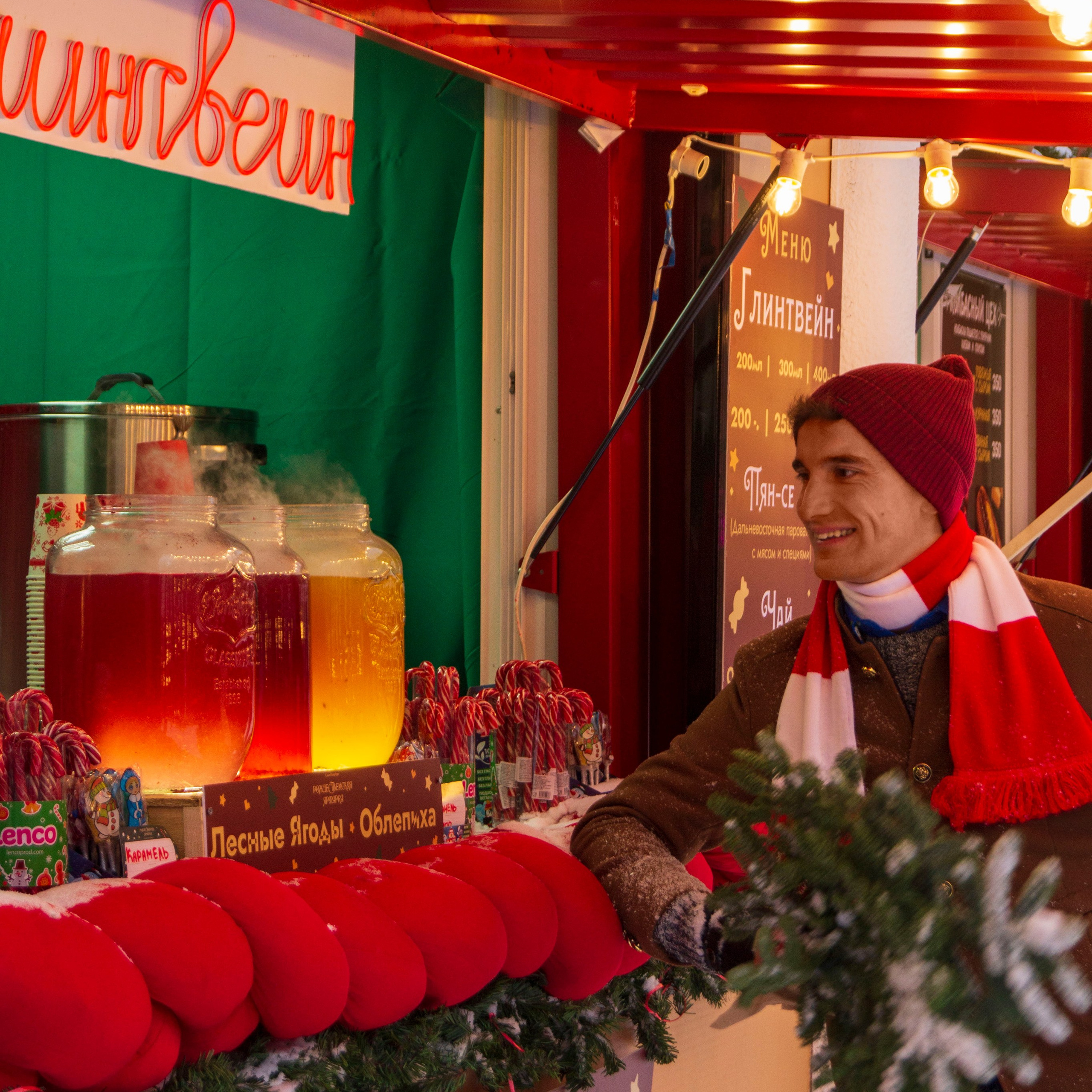 Павел на Манежной площади. Портретный и семейный фотограф Санкт-Петербург