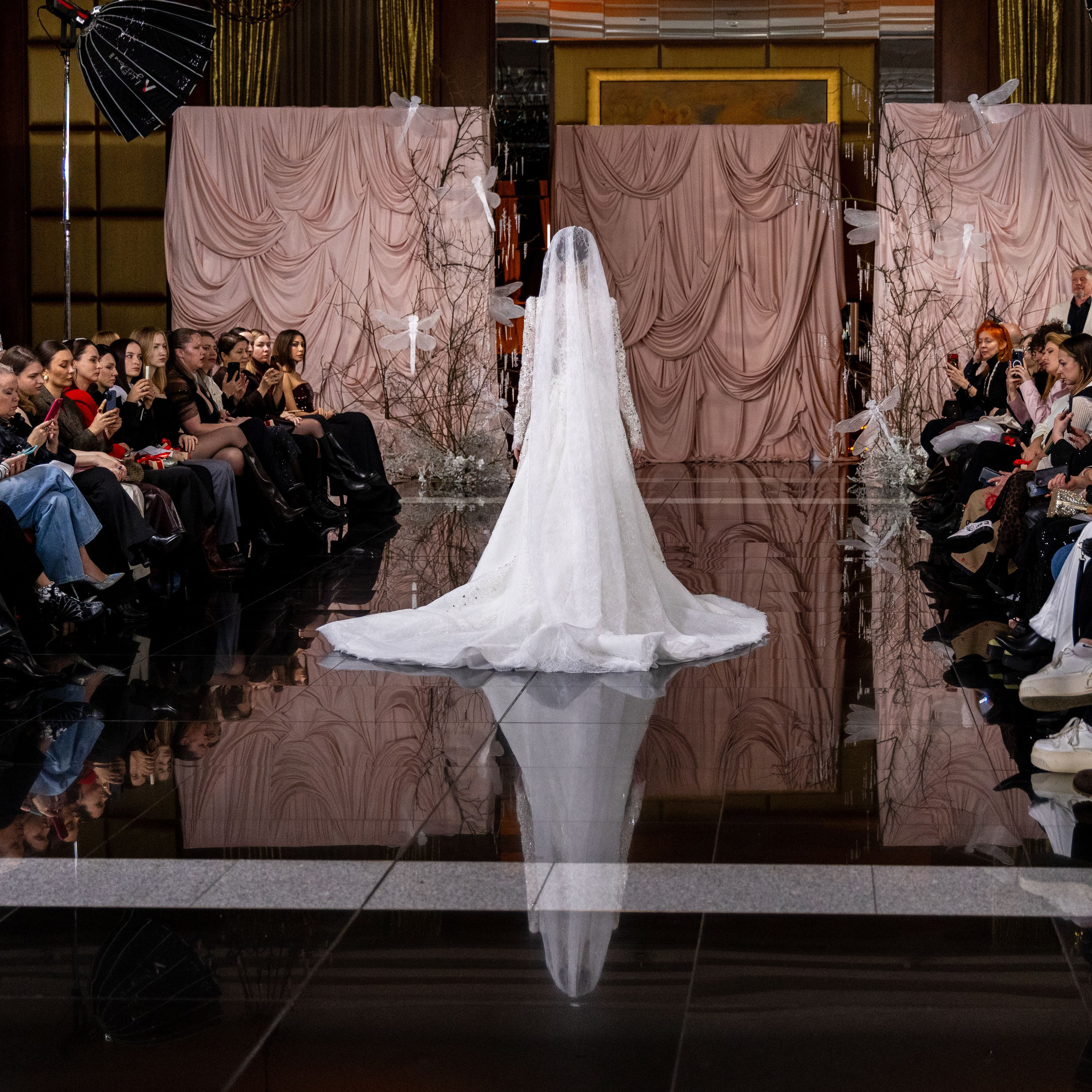 Главное платье 2026-2027. Портретный и семейный фотограф Санкт-Петербург