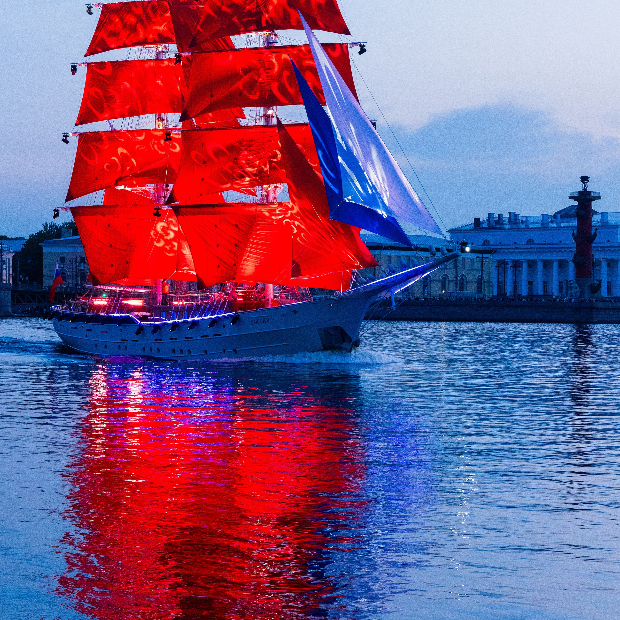 Алые преалые паруса 2025. Портретный и семейный фотограф Санкт-Петербург