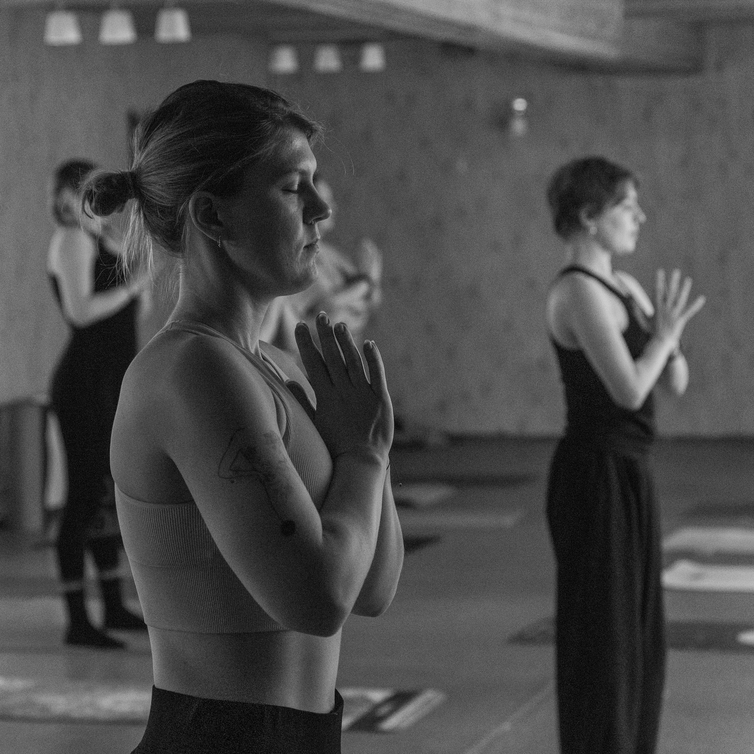 Ретрит с Йоглаборатория февраль 2026. Портретный и семейный фотограф Санкт-Петербург