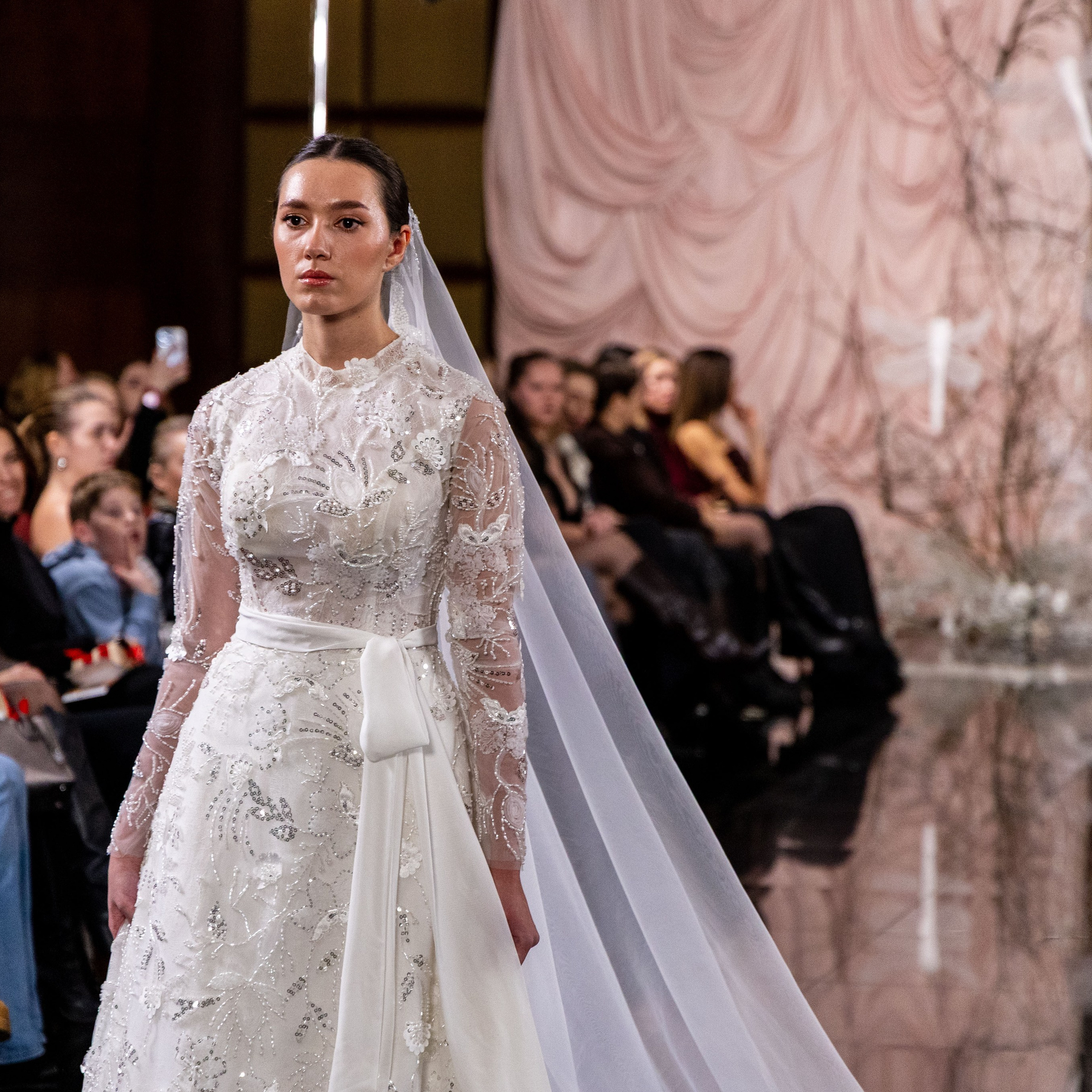 Главное платье 2026-2027. Портретный и семейный фотограф Санкт-Петербург