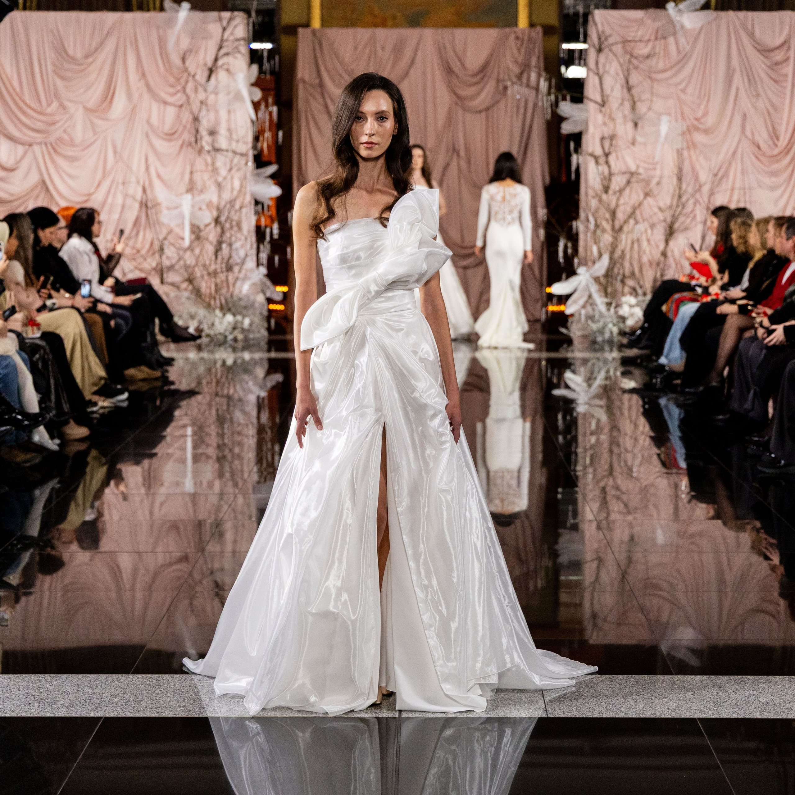 Главное платье 2026-2027. Портретный и семейный фотограф Санкт-Петербург