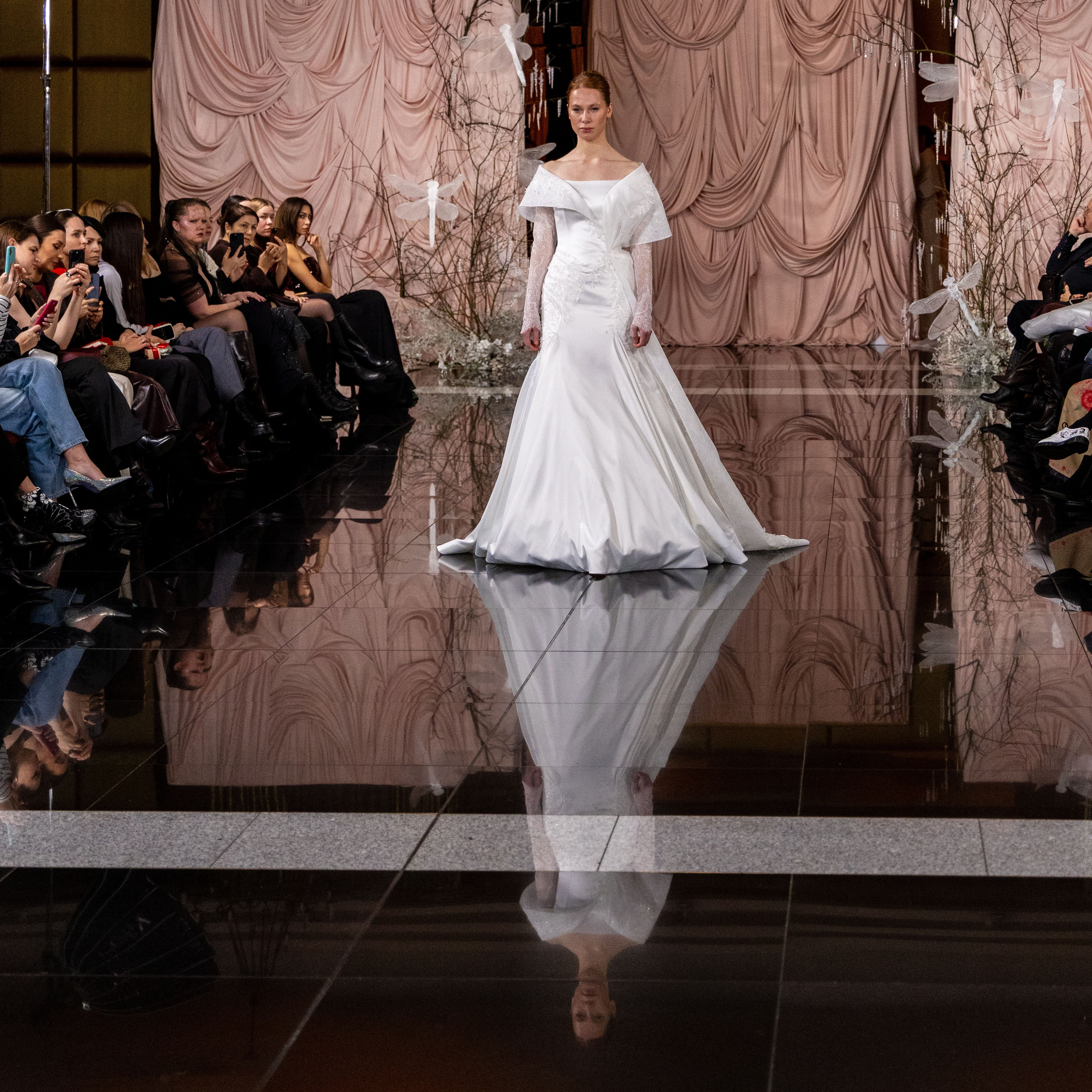 Главное платье 2026-2027. Портретный и семейный фотограф Санкт-Петербург