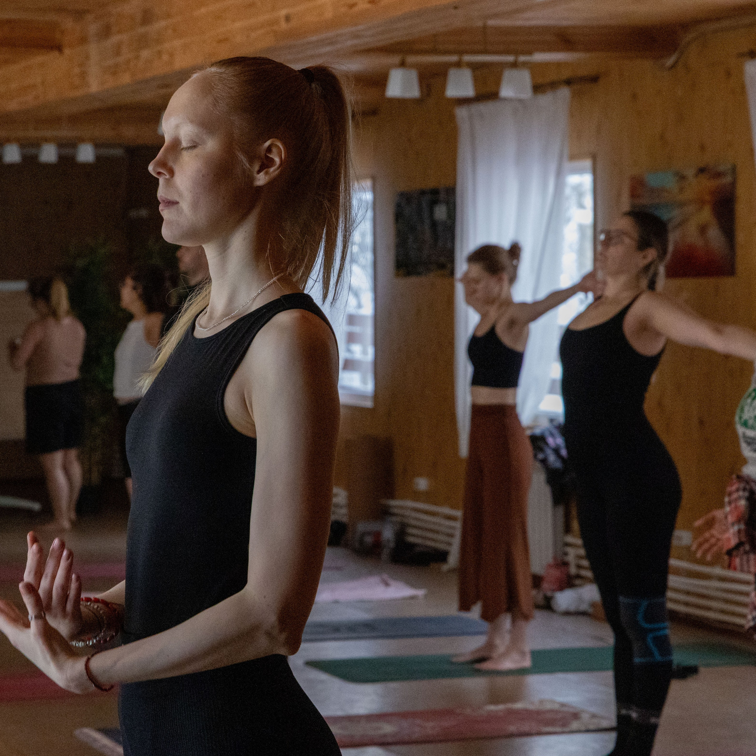 Ретрит с Йоглаборатория февраль 2026. Портретный и семейный фотограф Санкт-Петербург