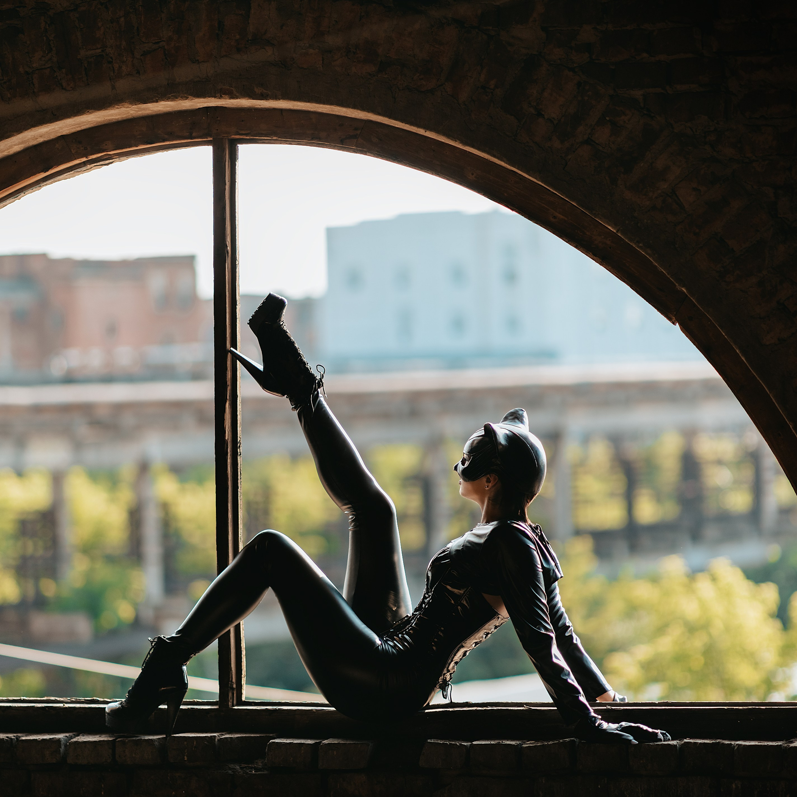 Женщина-кошка