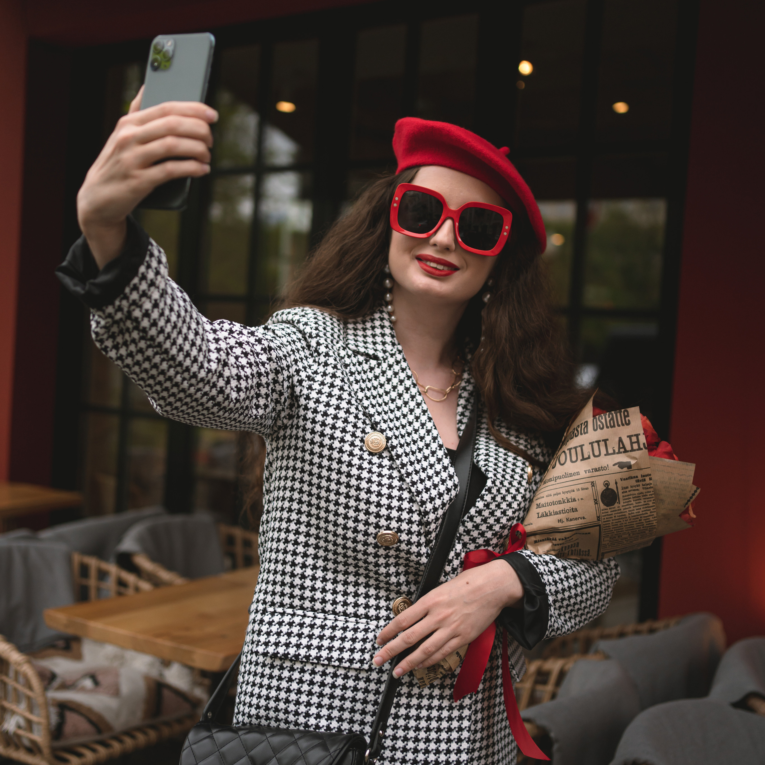 Саша (стилизованная съемка Эмили в Париже)