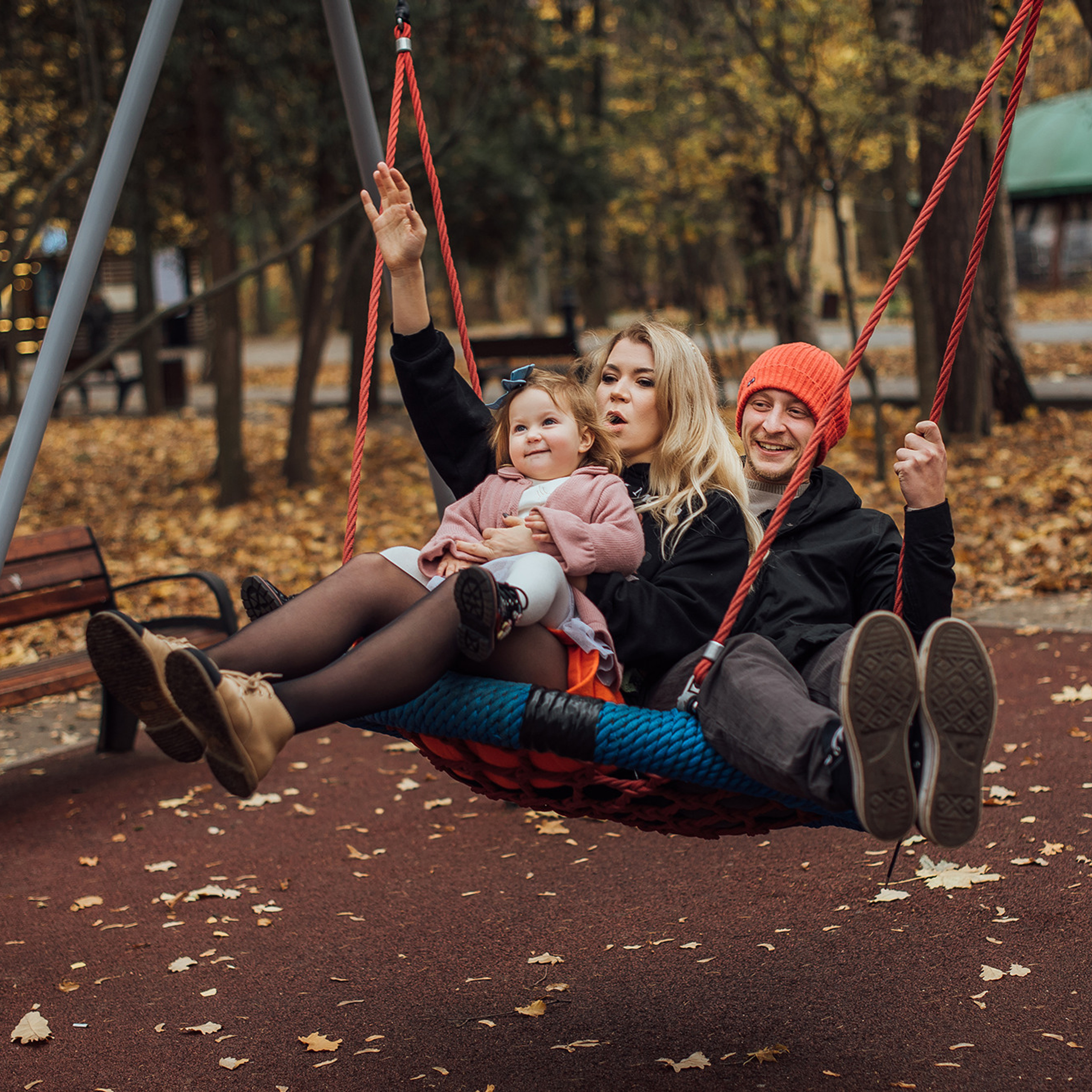 ЛИЛЯ, ДИМА и ТОНЯ. ОСЕНЯЯ ПРОГУЛКА