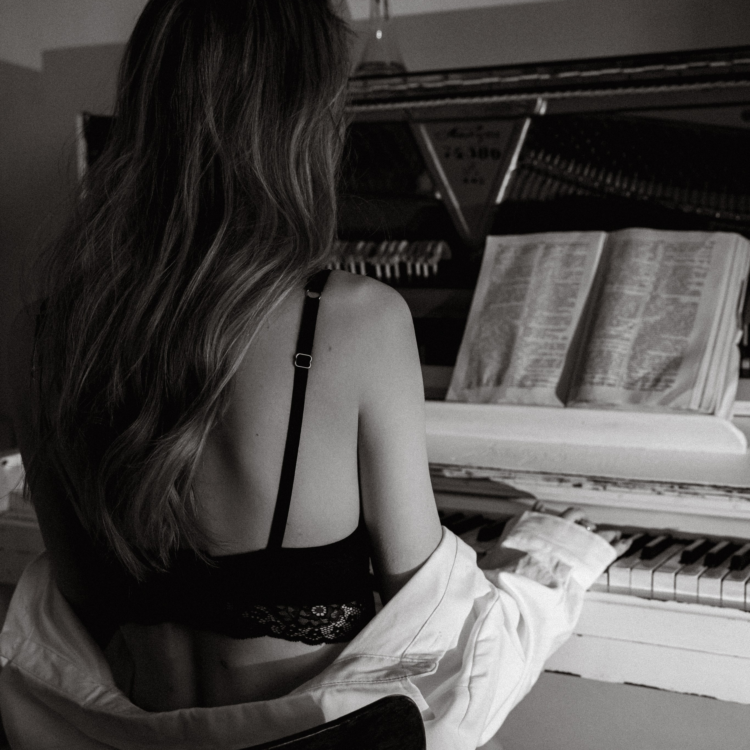 Черно-белая история