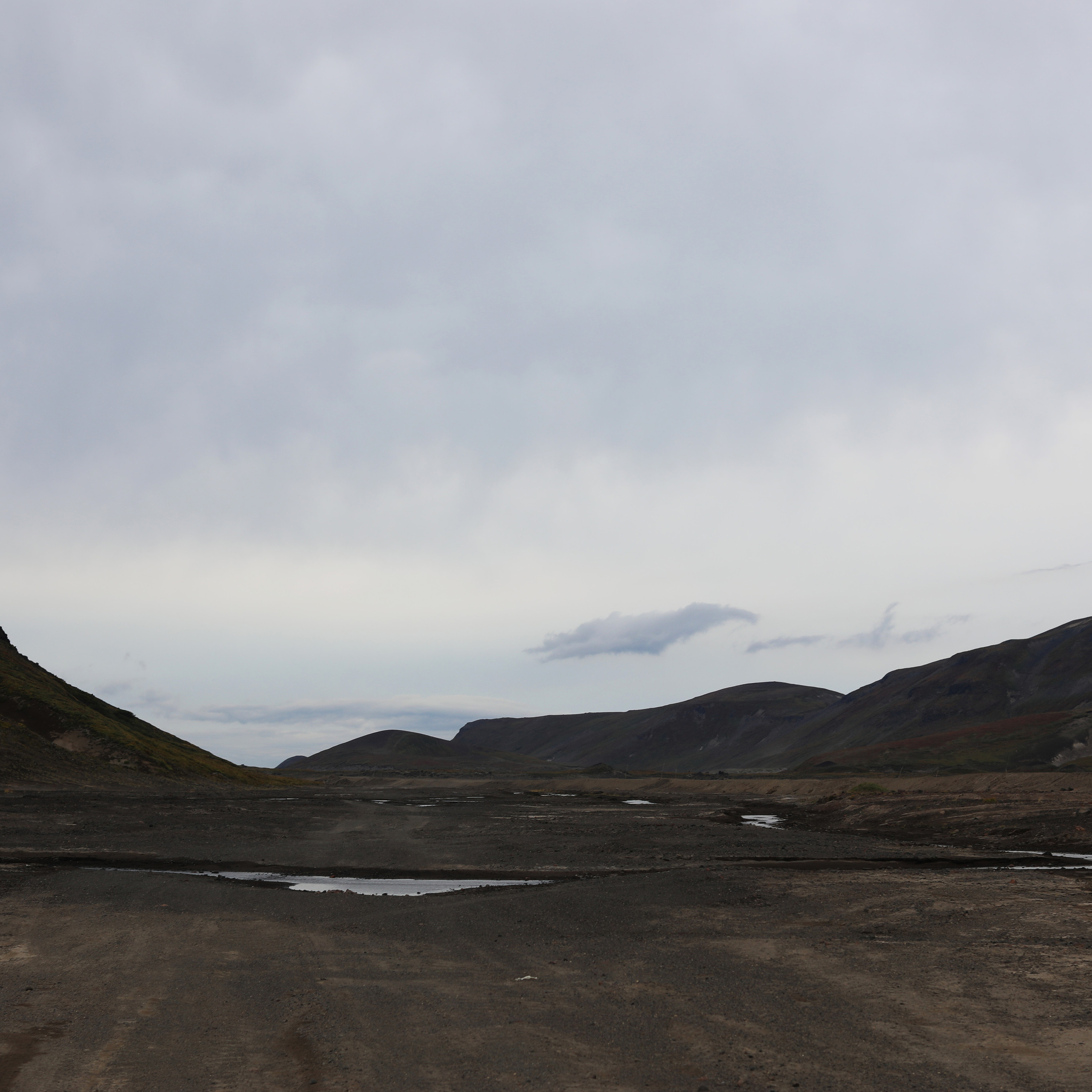 Камчатка. Вулкан Горелый. Пещера у Горелого Вулкана