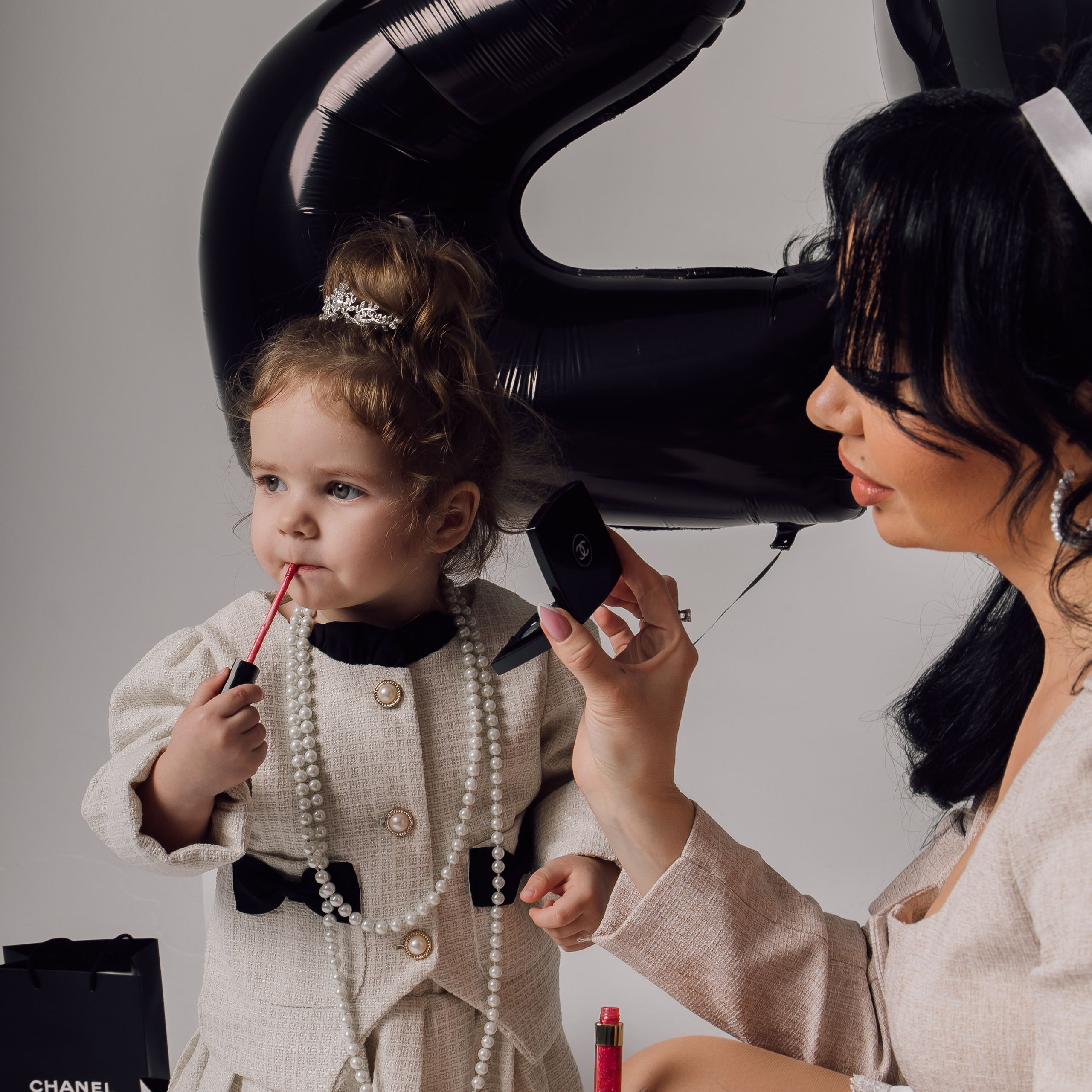 Оля и Александра