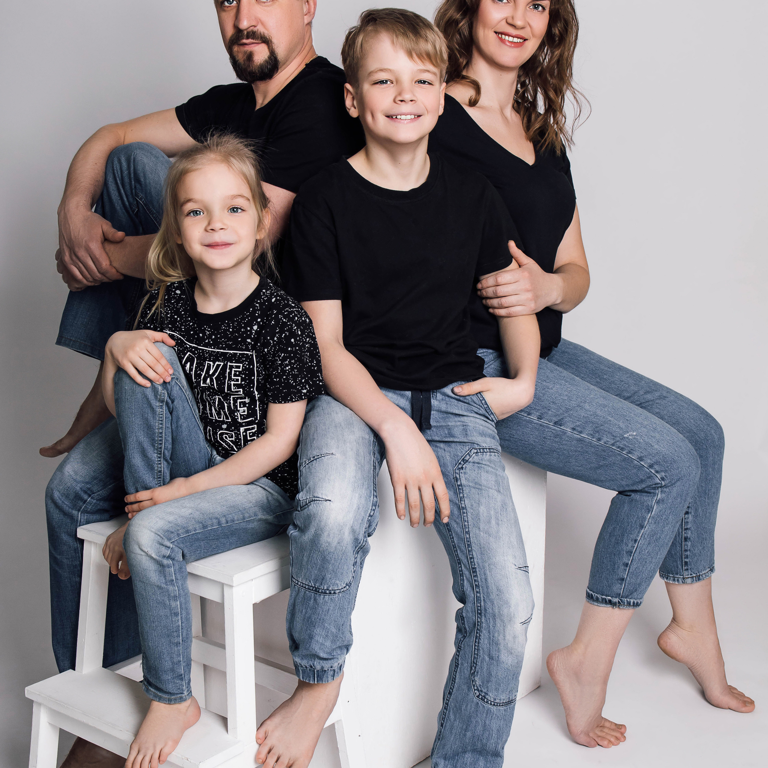 Елена с семьей