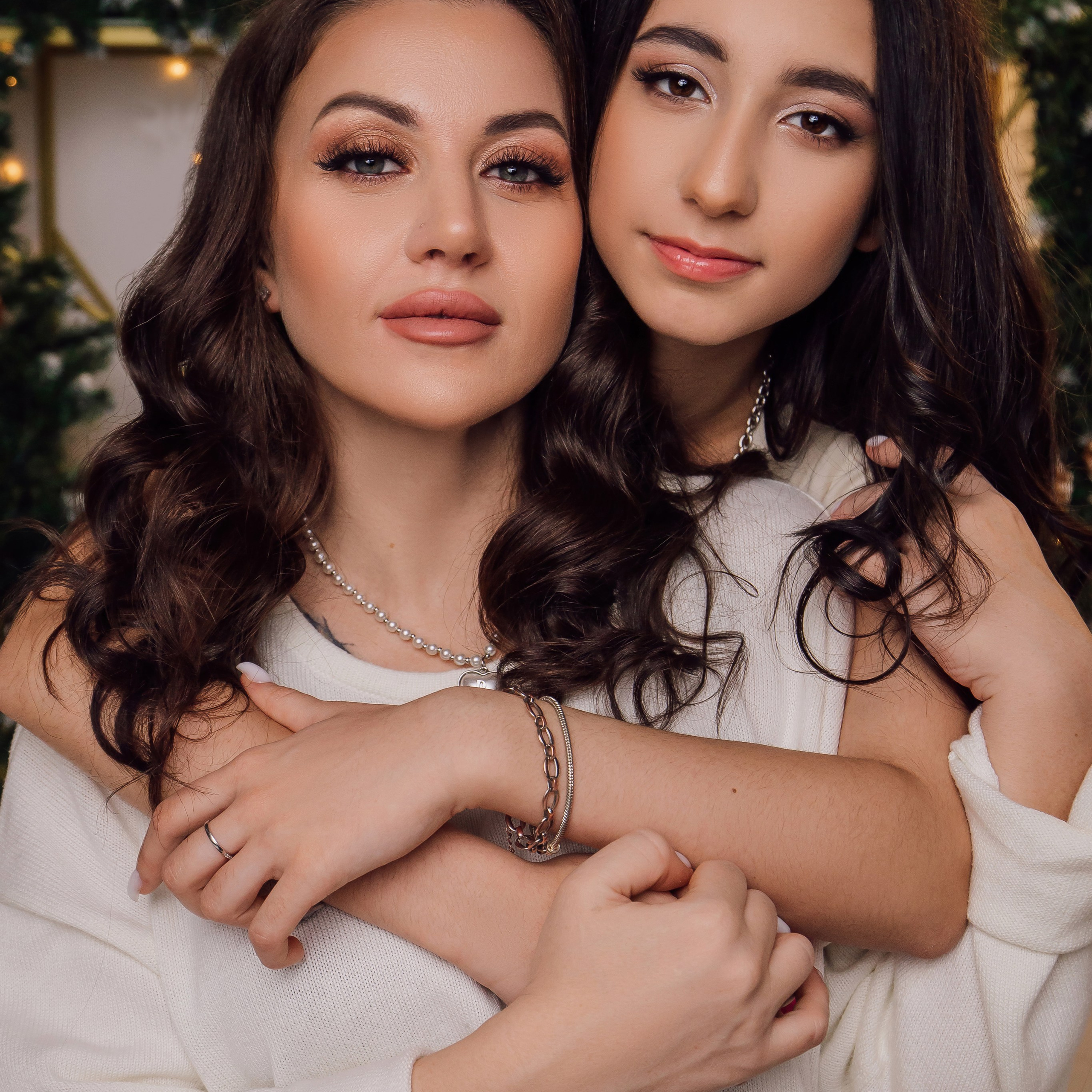 Катя и Лэйла