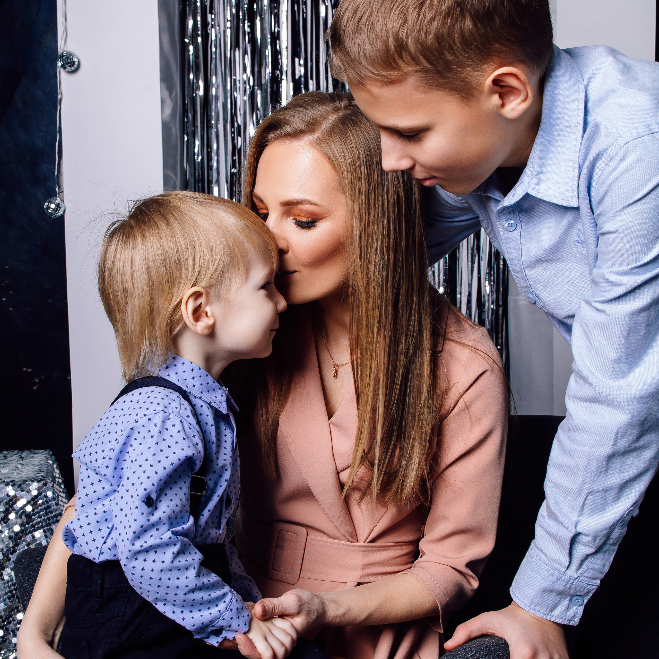 Олеся с детьми