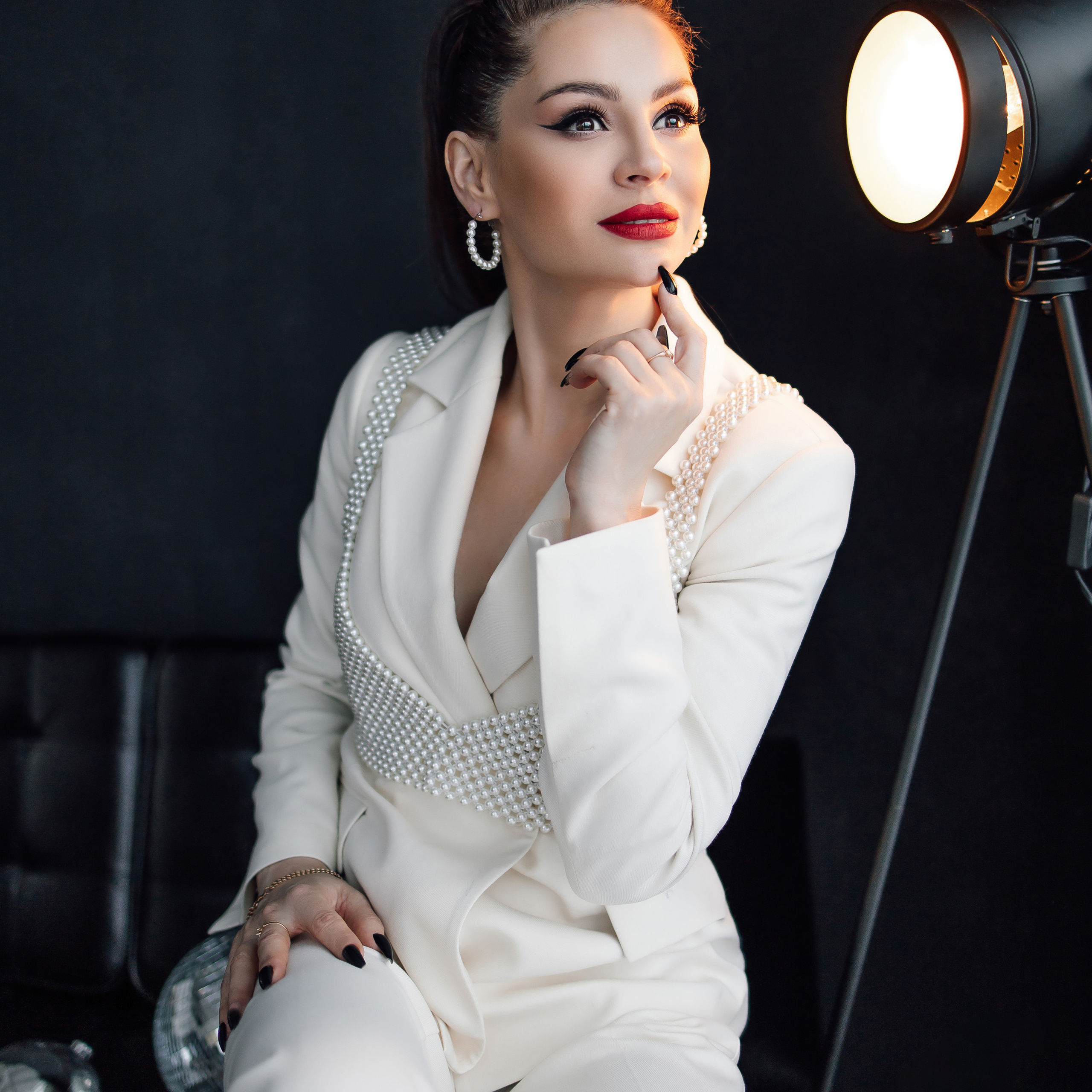 Ведущая Лилия