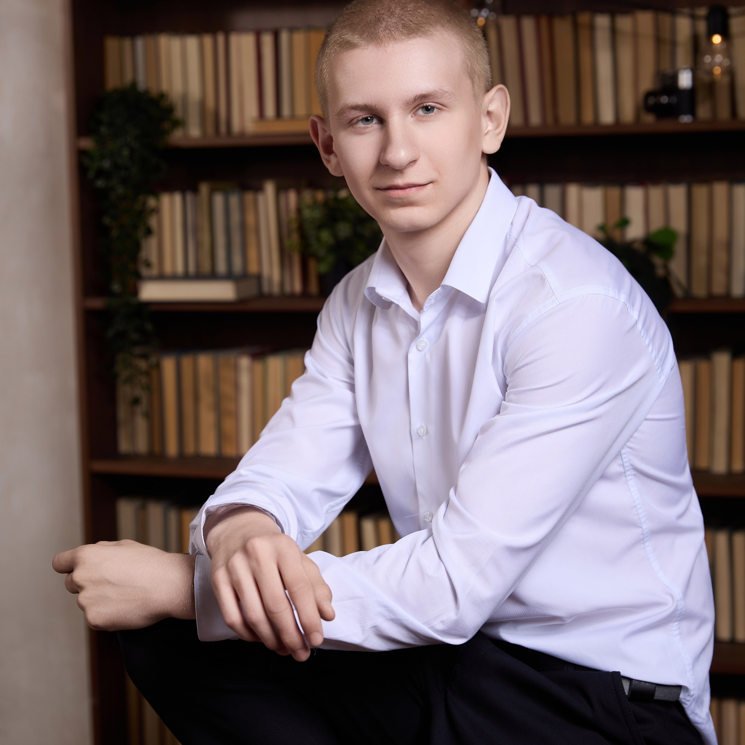 Фотосъёмка в студии. Выпускные альбомы в Томске. Фотограф Сергей Стёпин