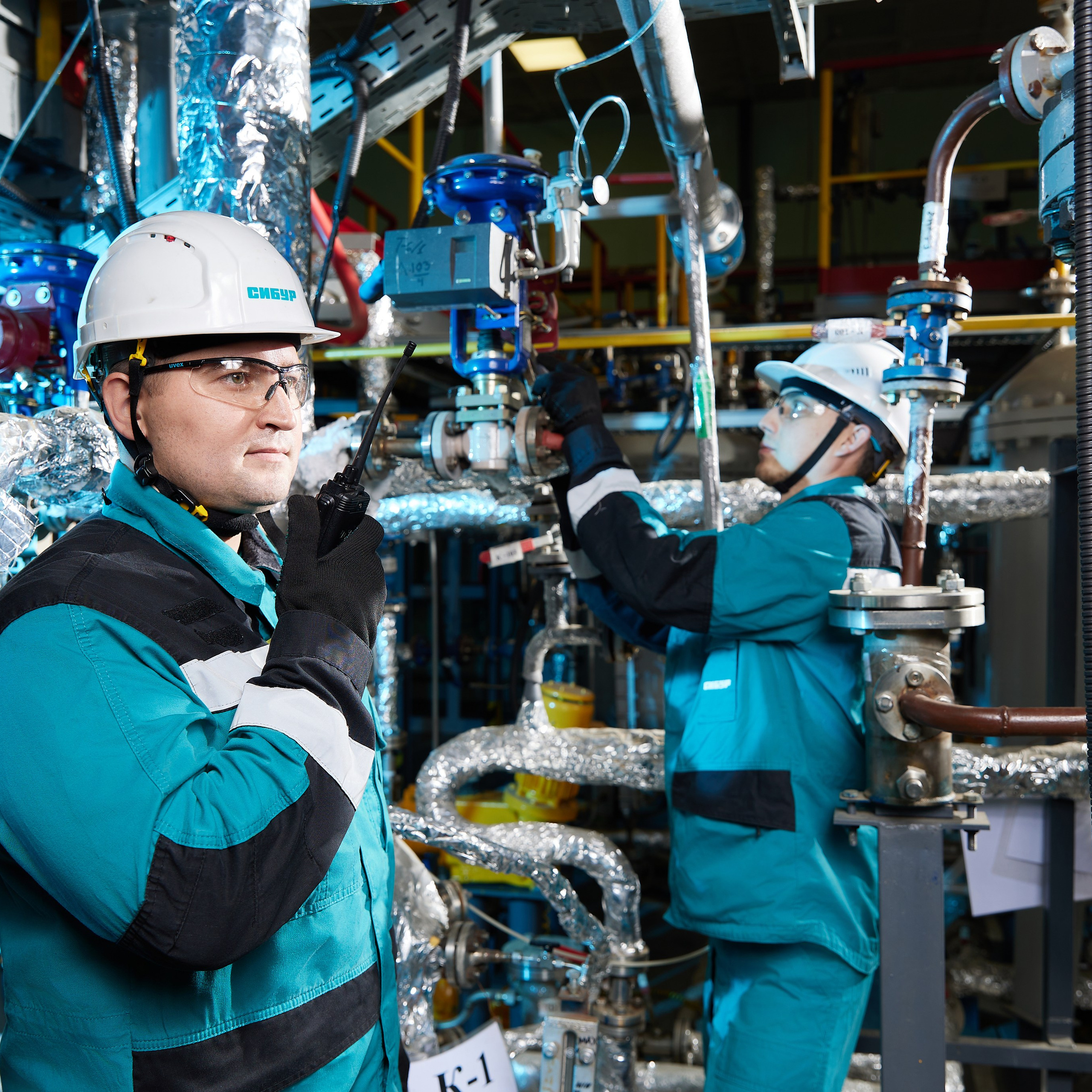 ТНХК. Выпускные альбомы в Томске. Фотограф Сергей Стёпин