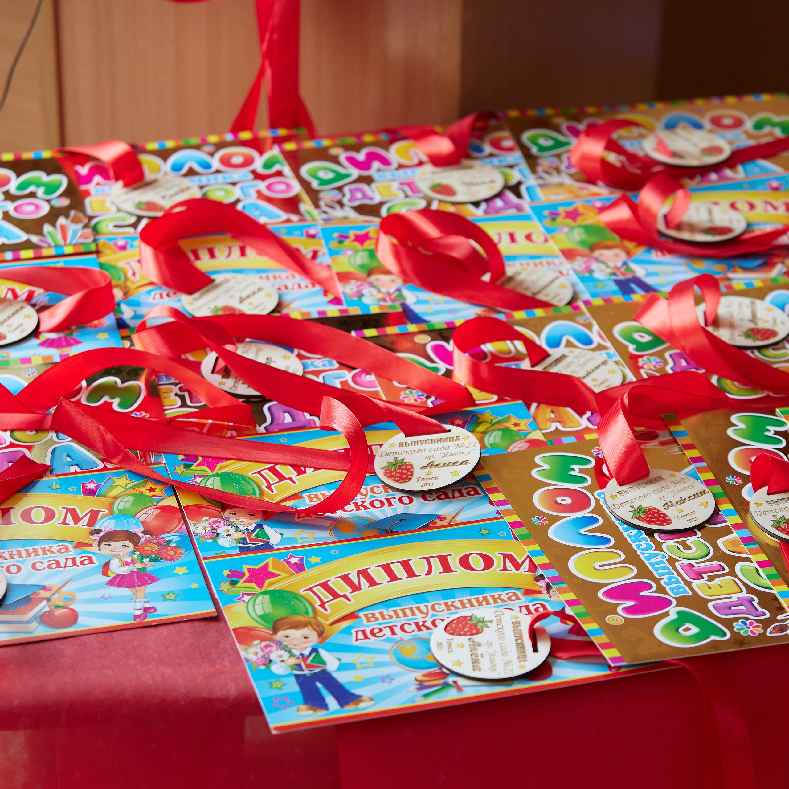 Фотосъёмка выпускного в детских садах. Выпускные альбомы в Томске. Фотограф Сергей Стёпин