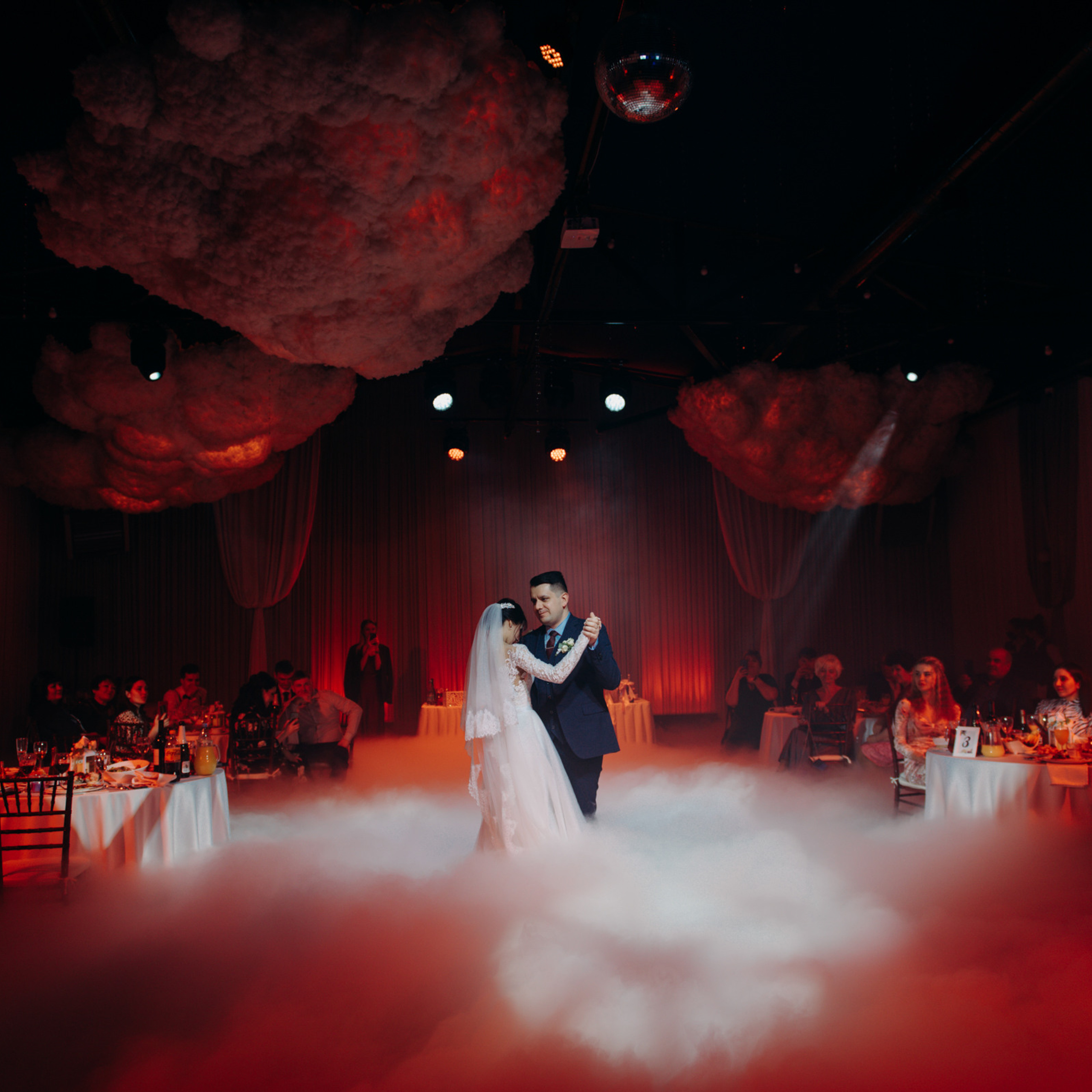 Отзывы о свадебном и семейном фотографе Венере Ахметовой. Свадебный фотограф в Санкт-Петербурге Венера Ахметова