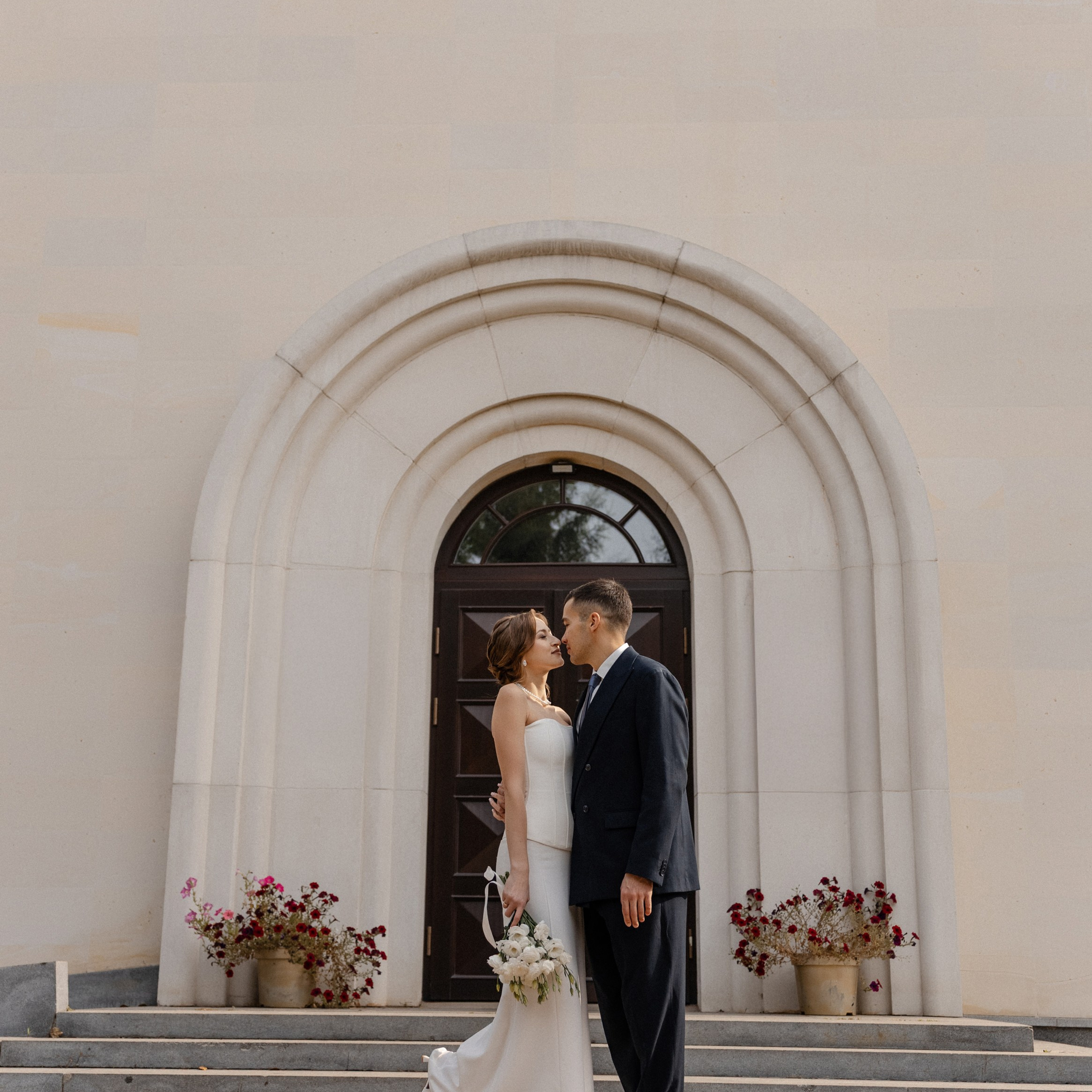 Храм в сквере (50-летия Октября, 21а)