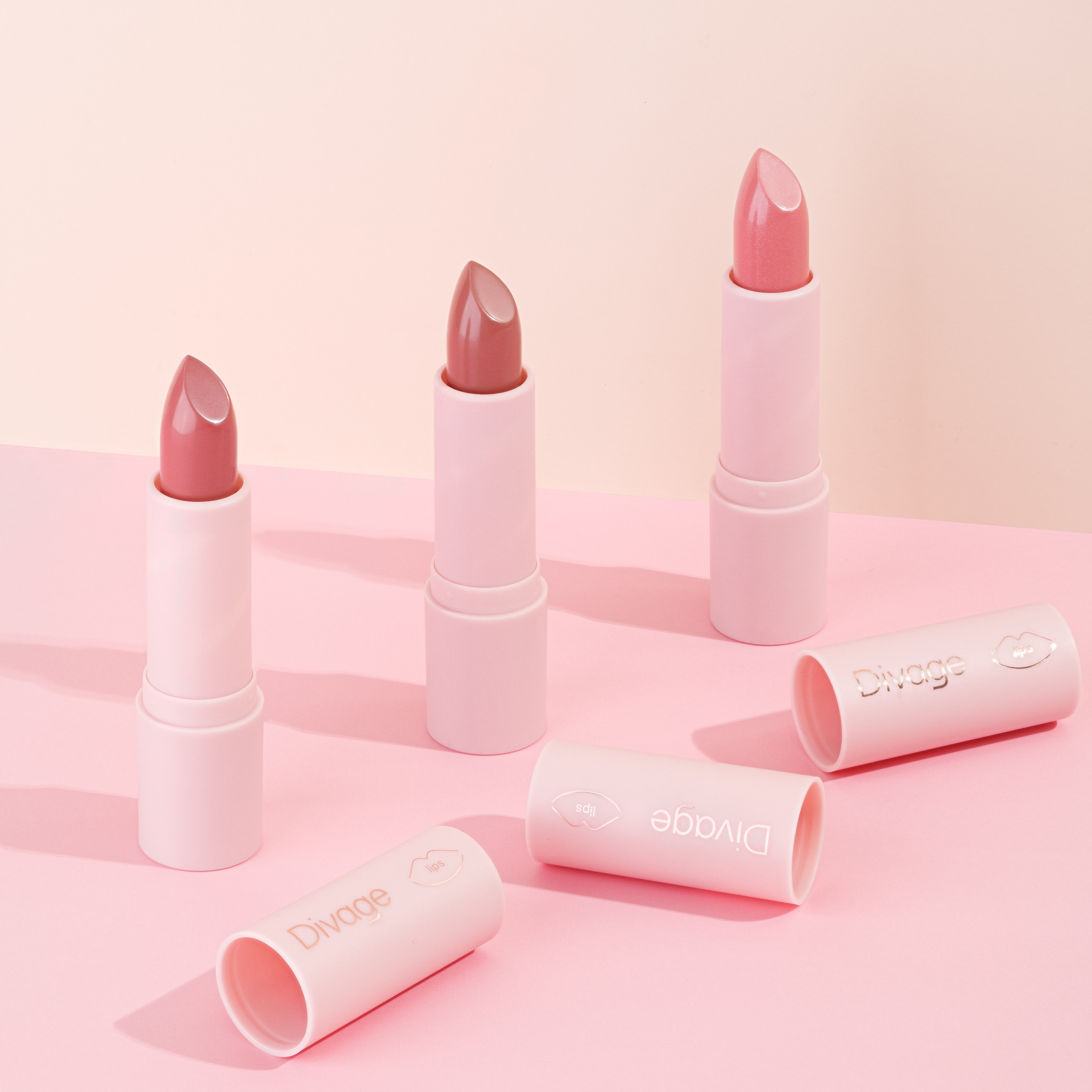 Фотосъемка декоративной косметики. предметный фотограф  - съемка памады