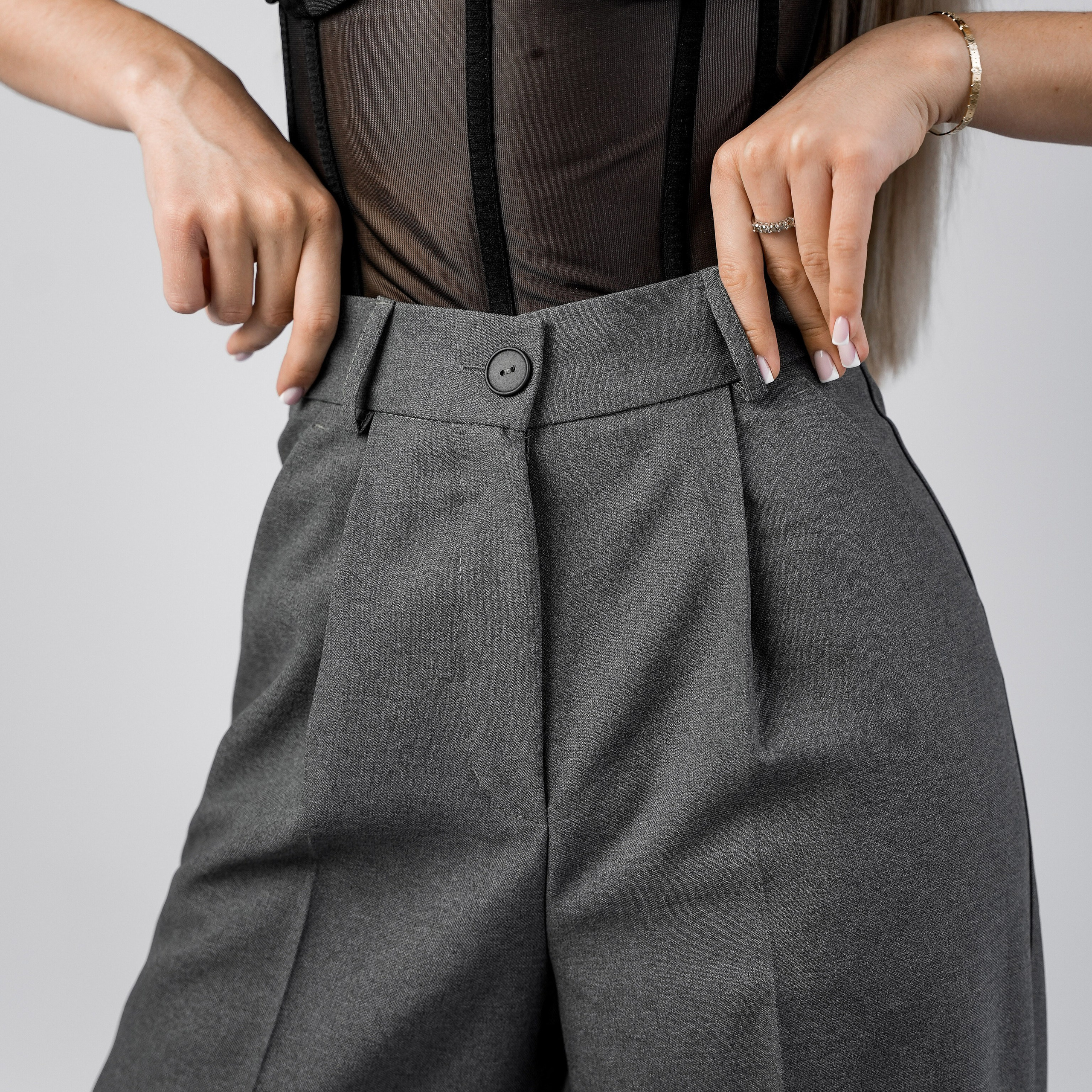 Съёмка брюк для wildberries