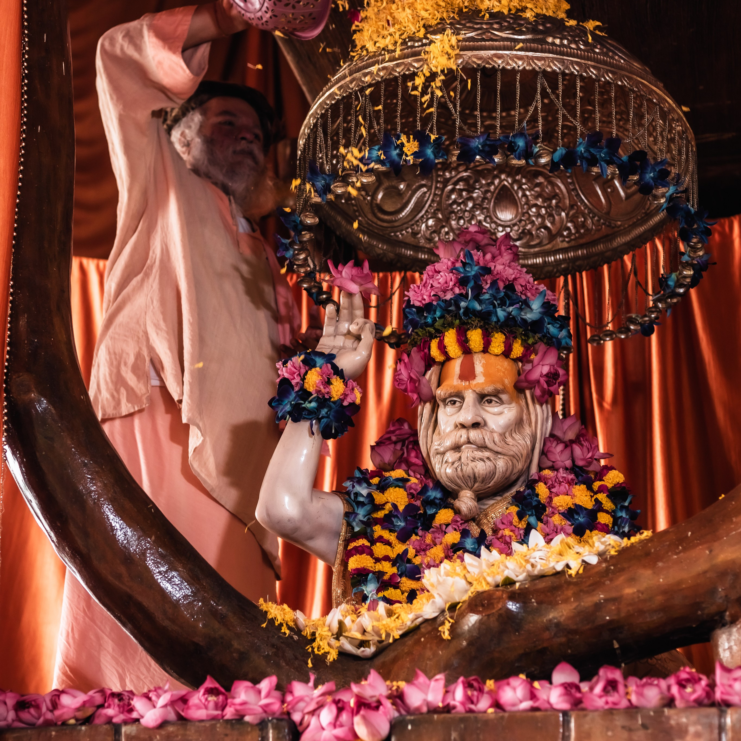 Abhisheka Devraha Baba on Sri Devdas ji maharaj bd