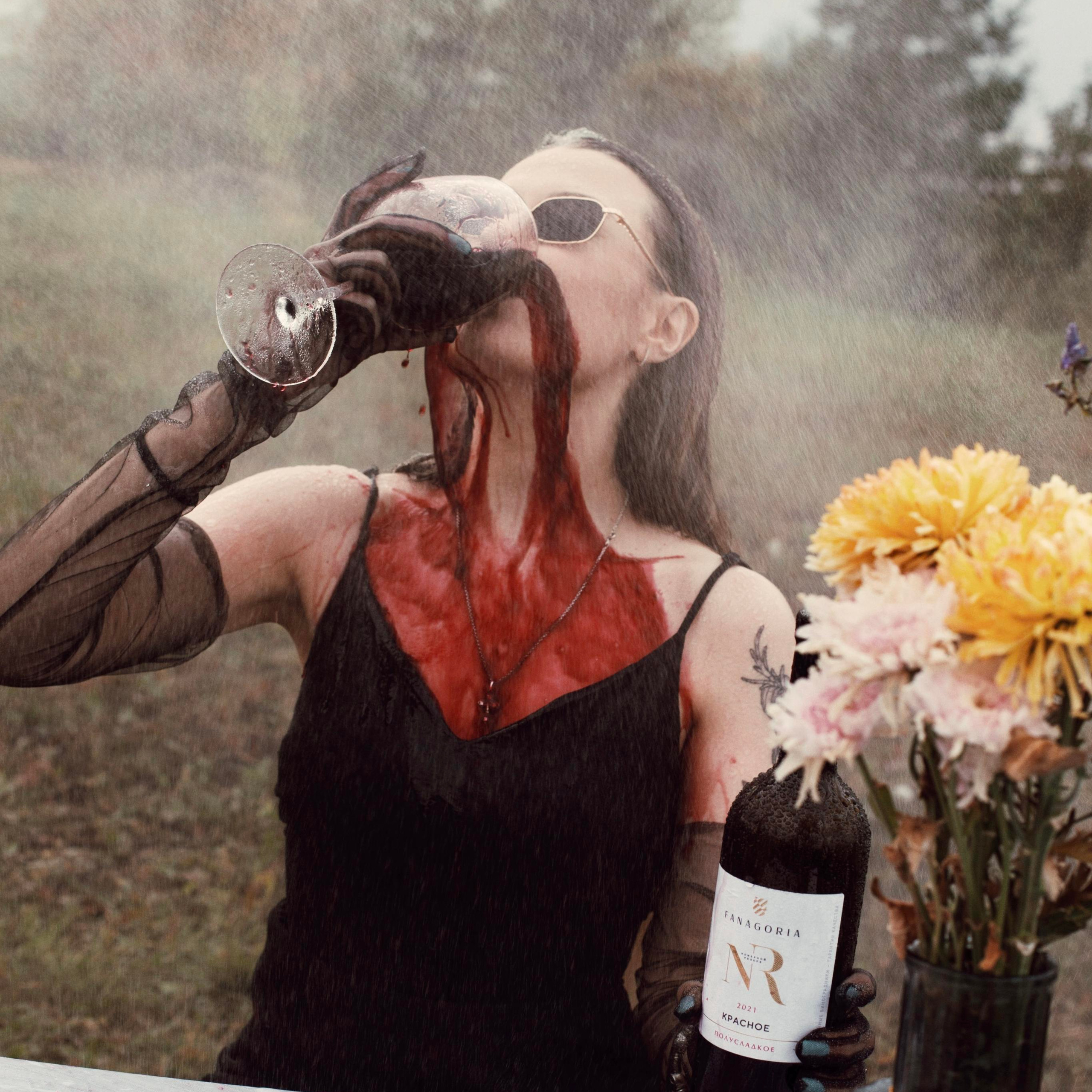 Дождь, вино и Маша