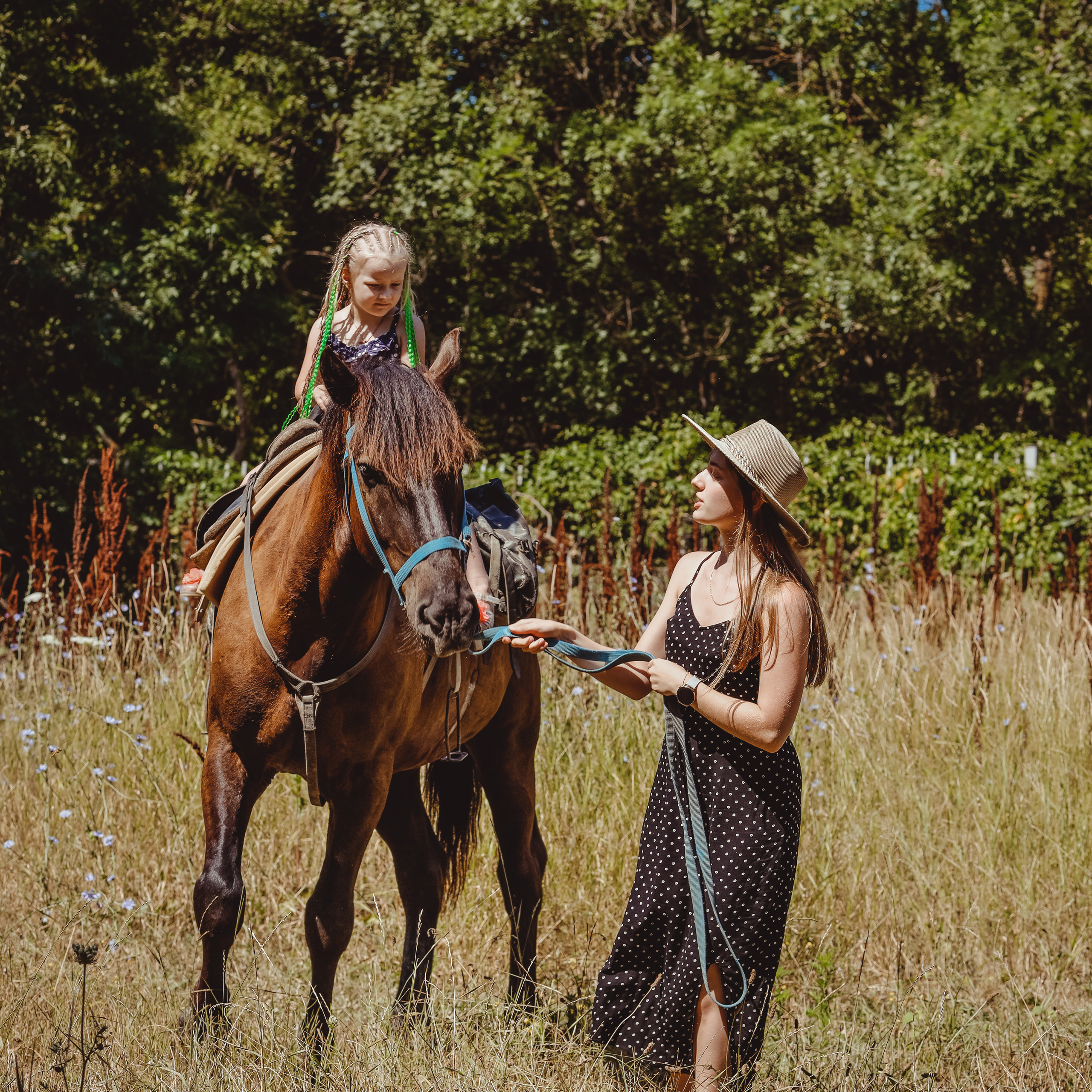 Карина и компания. Коммерческий фотограф Яна Беличенко Анапа Краснодарский край