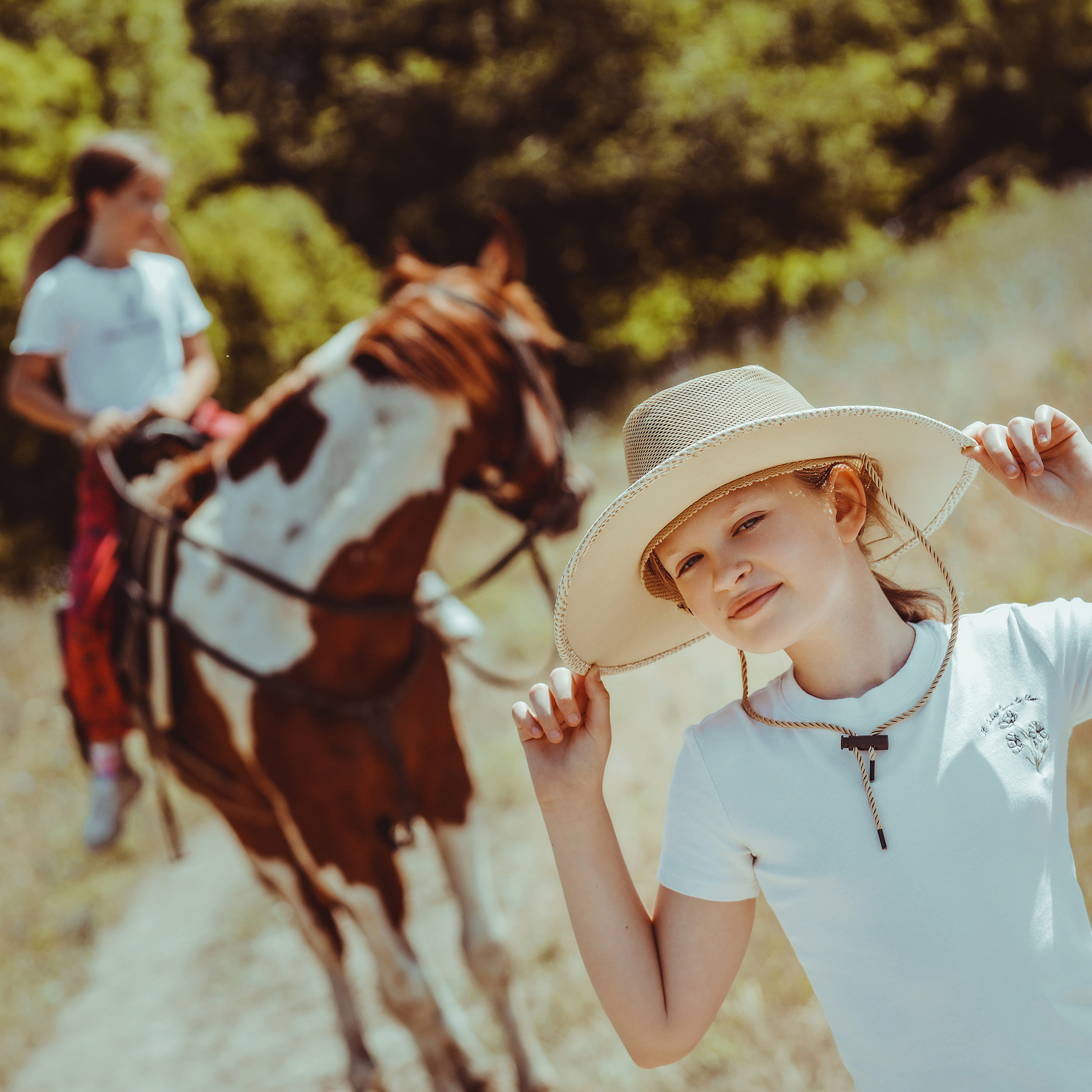 Две сестрички. Коммерческий фотограф Яна Беличенко Анапа Краснодарский край