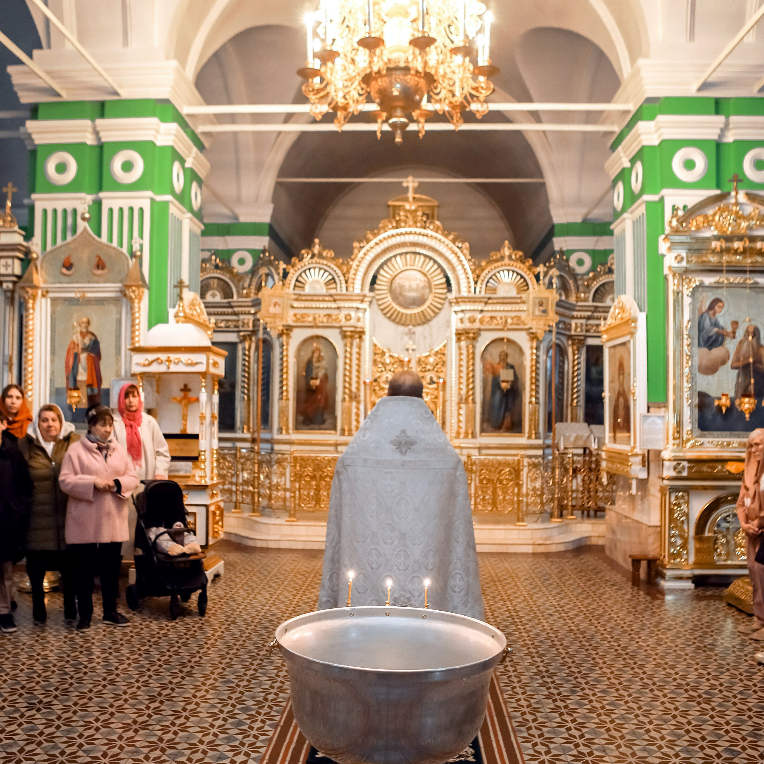 Таинство Крещения в Православном храме. Коммерческий фотограф Яна Беличенко Анапа Краснодарский край