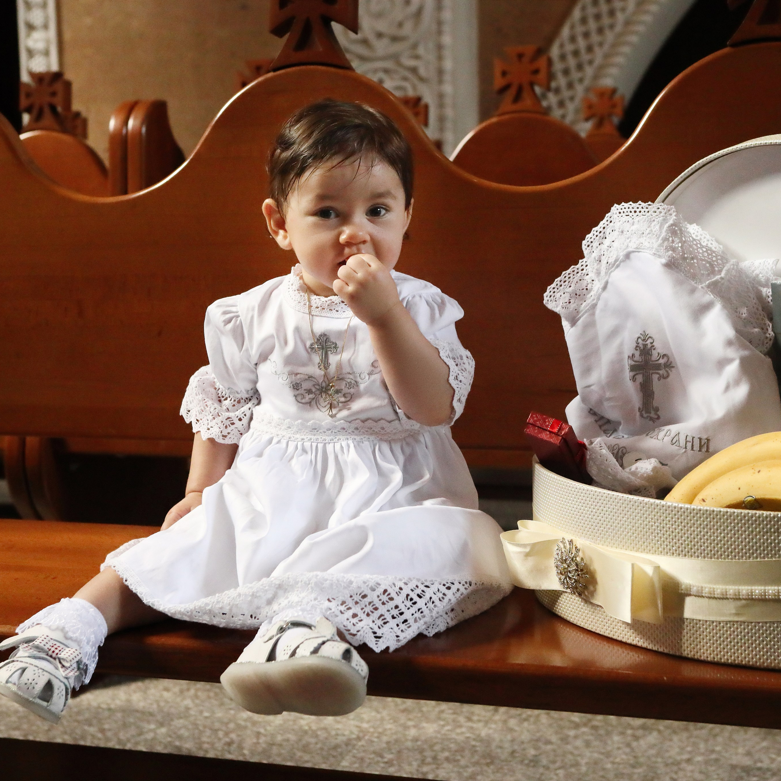 Таинство Крещения в Армянской церкви. Коммерческий фотограф Яна Беличенко Анапа Краснодарский край