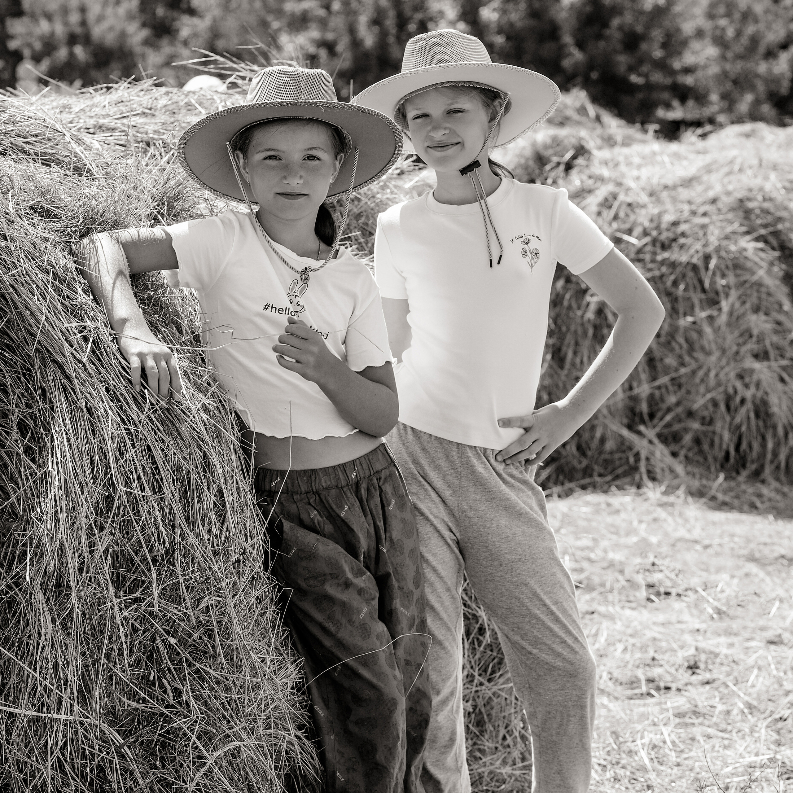 Две сестрички. Коммерческий фотограф Яна Беличенко Анапа Краснодарский край