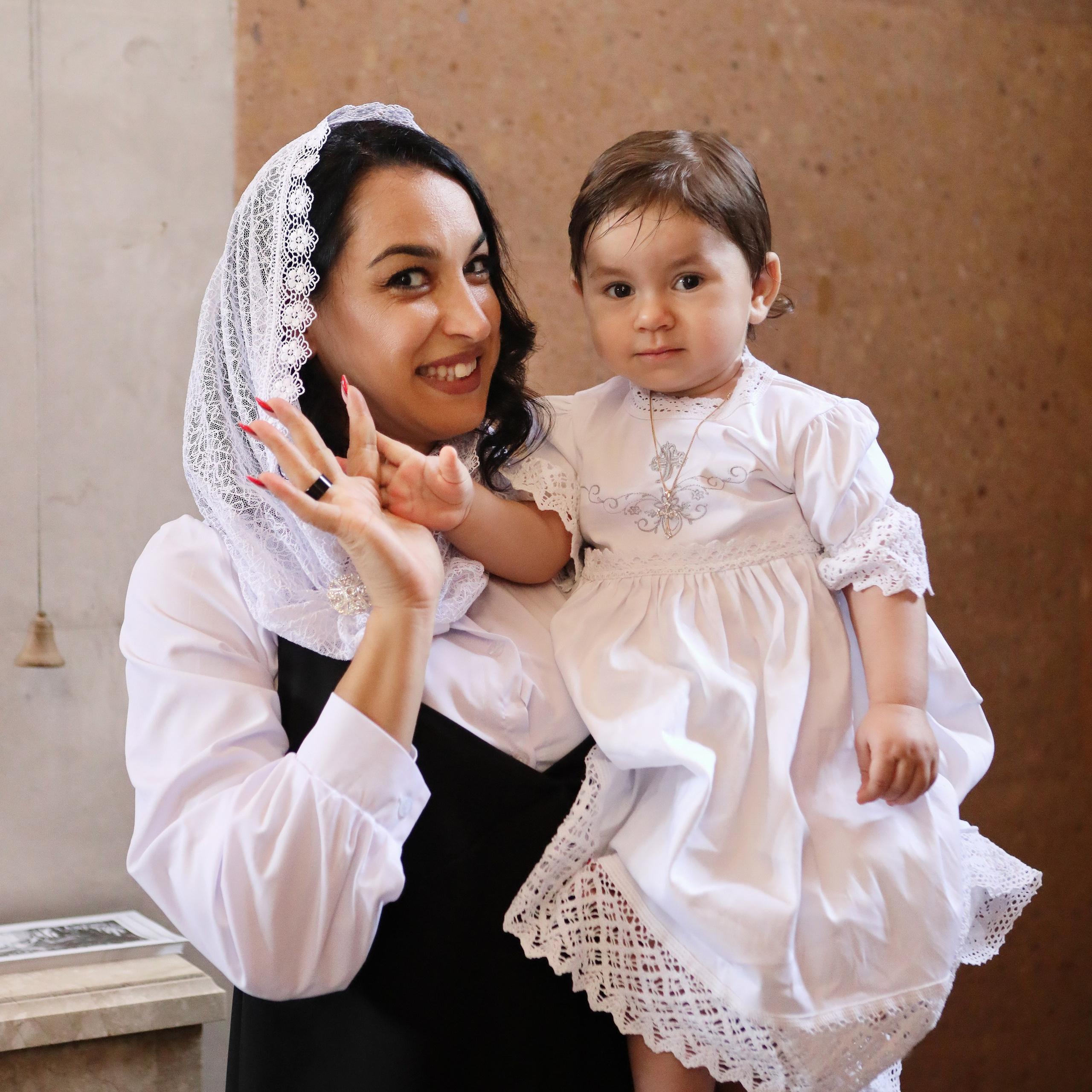 Таинство Крещения в Армянской церкви. Коммерческий фотограф Яна Беличенко Анапа Краснодарский край