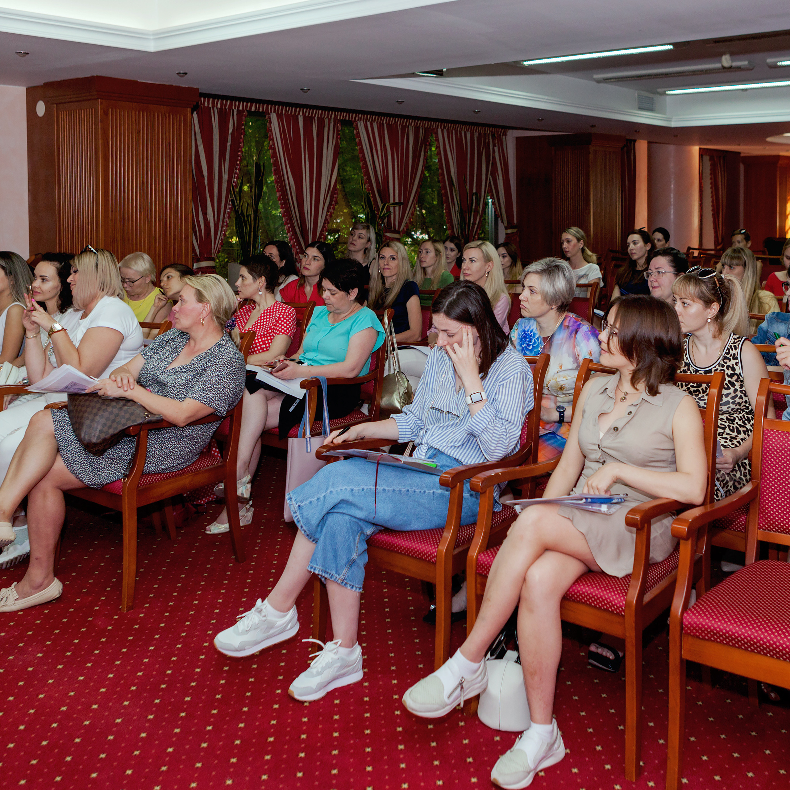 WBIZ_Бизнес форум. Коммерческий фотограф Яна Беличенко Анапа Краснодарский край