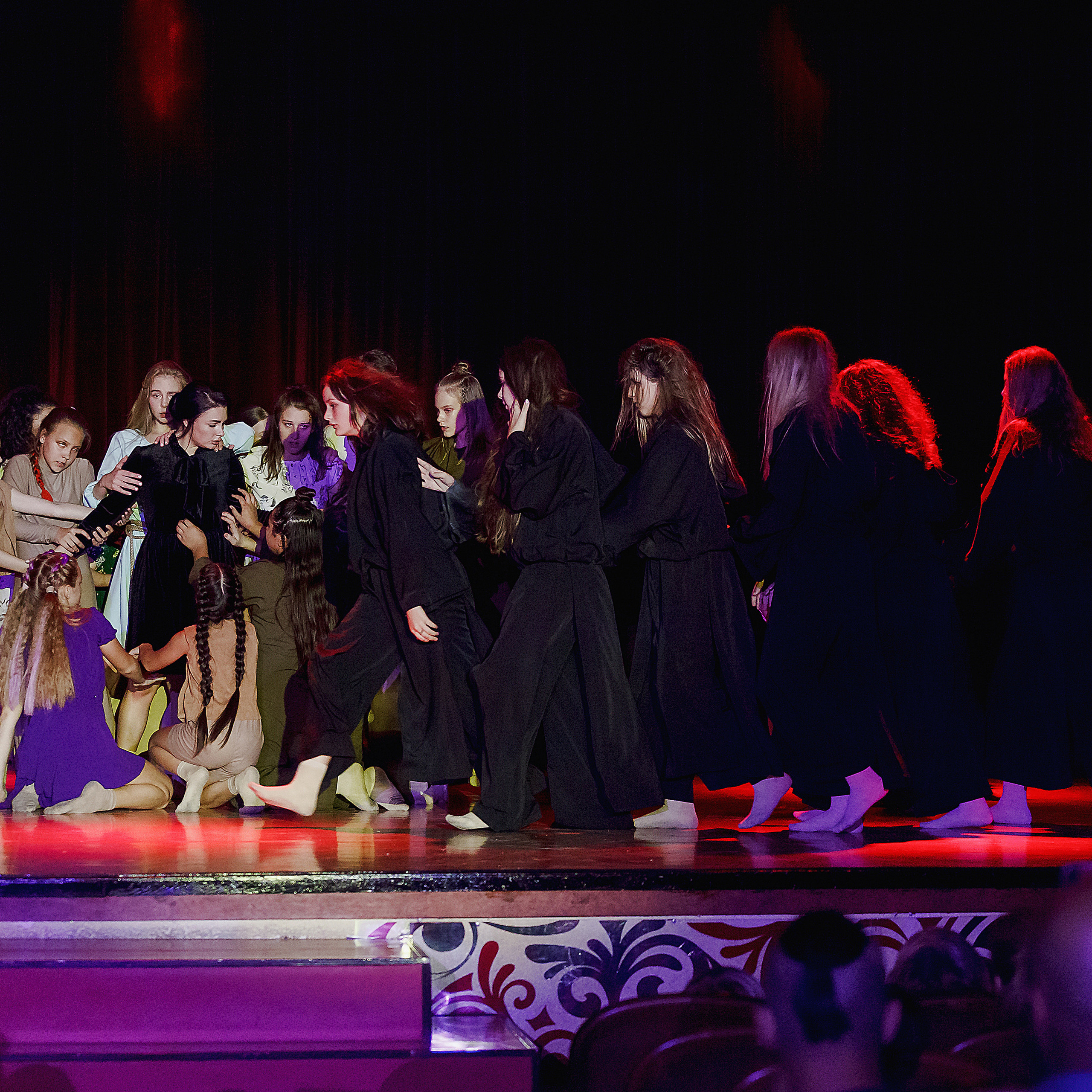 Театральная премьера_ALTURA. Коммерческий фотограф Яна Беличенко Анапа Краснодарский край