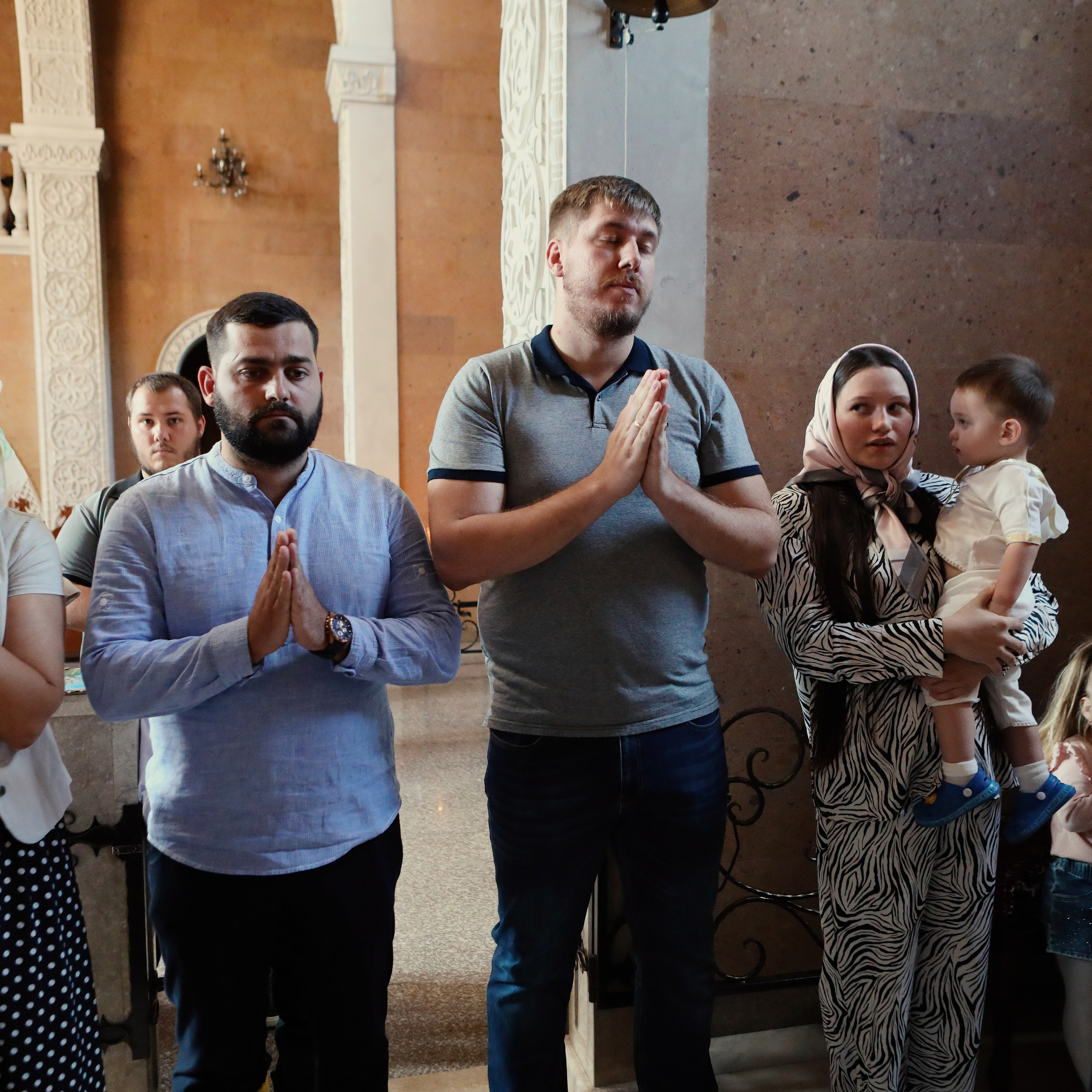 Таинство Крещения в Армянской церкви. Коммерческий фотограф Яна Беличенко Анапа Краснодарский край