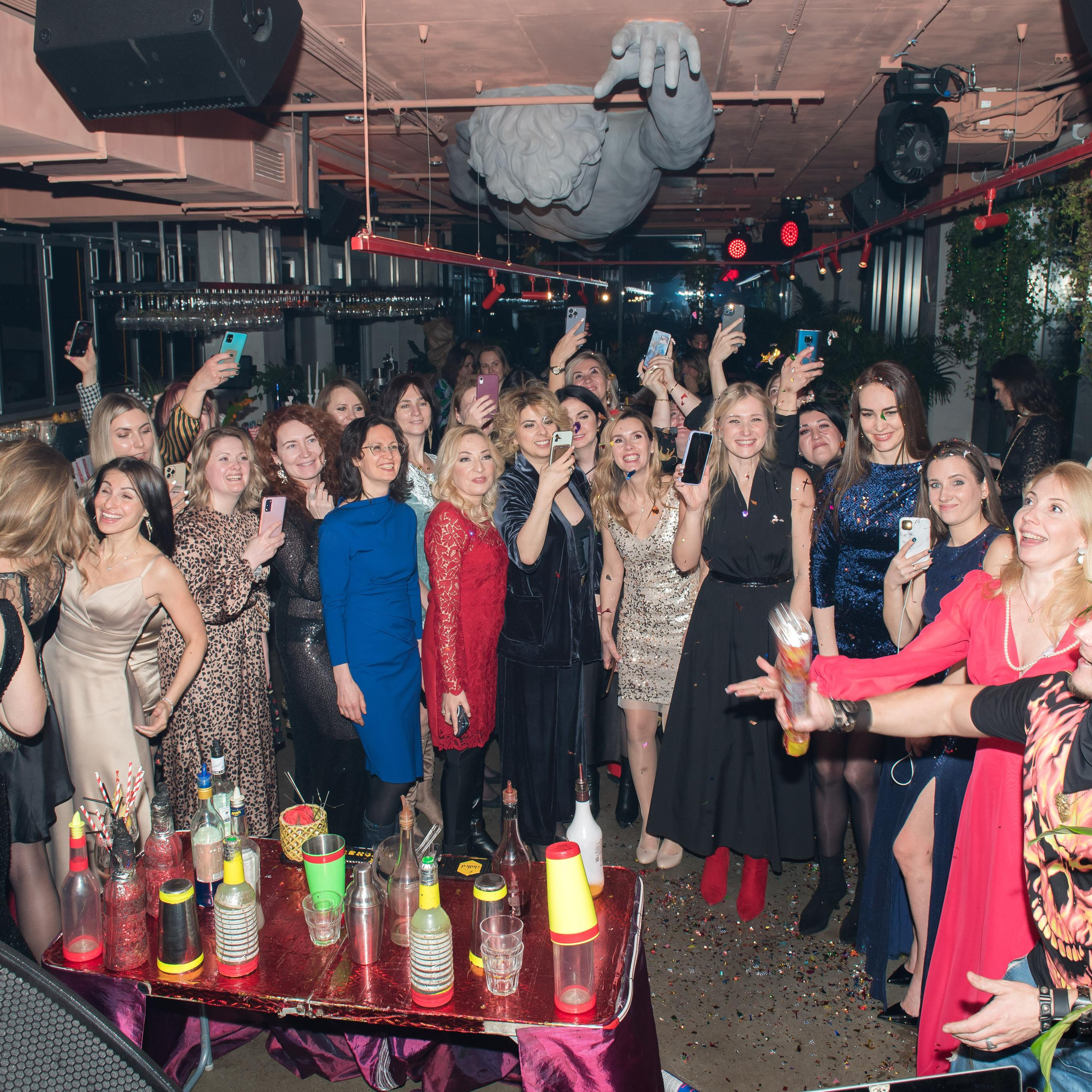 Новогодний девичник «Небанальный нетворкинг»