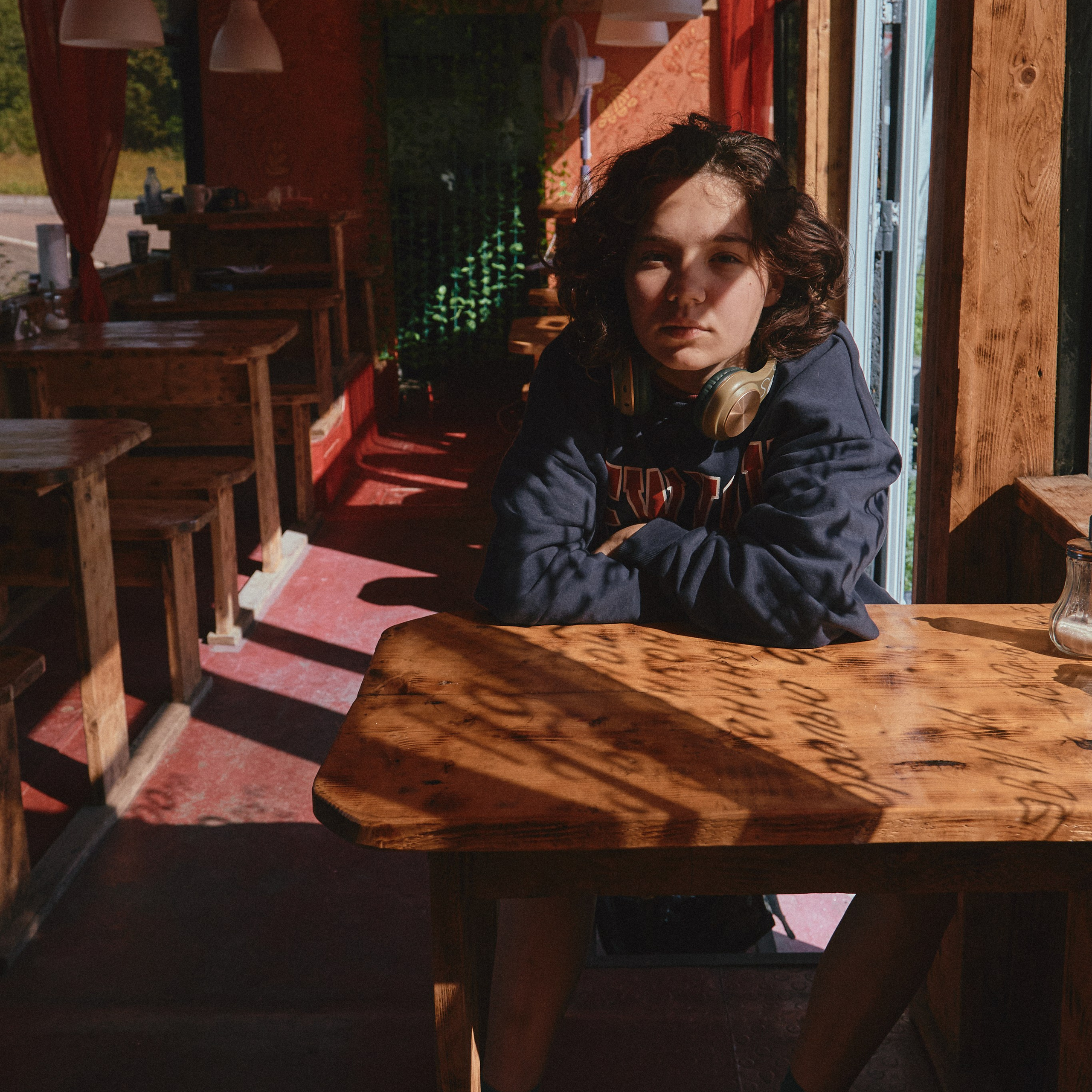 Street photoshoot Bus cafe. Visual artist (photo & arts)