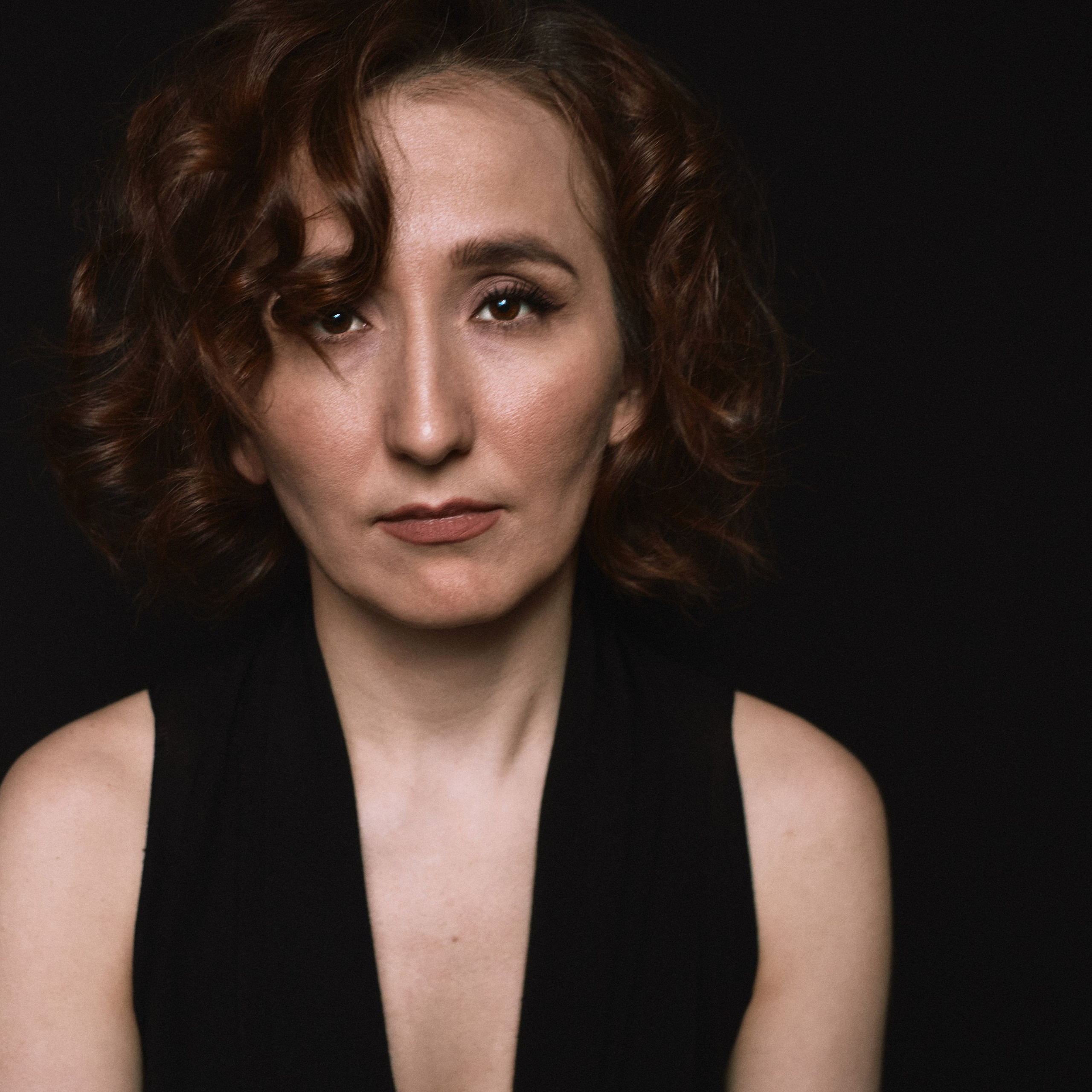 Woman portrait. Visual artist (photo & arts)