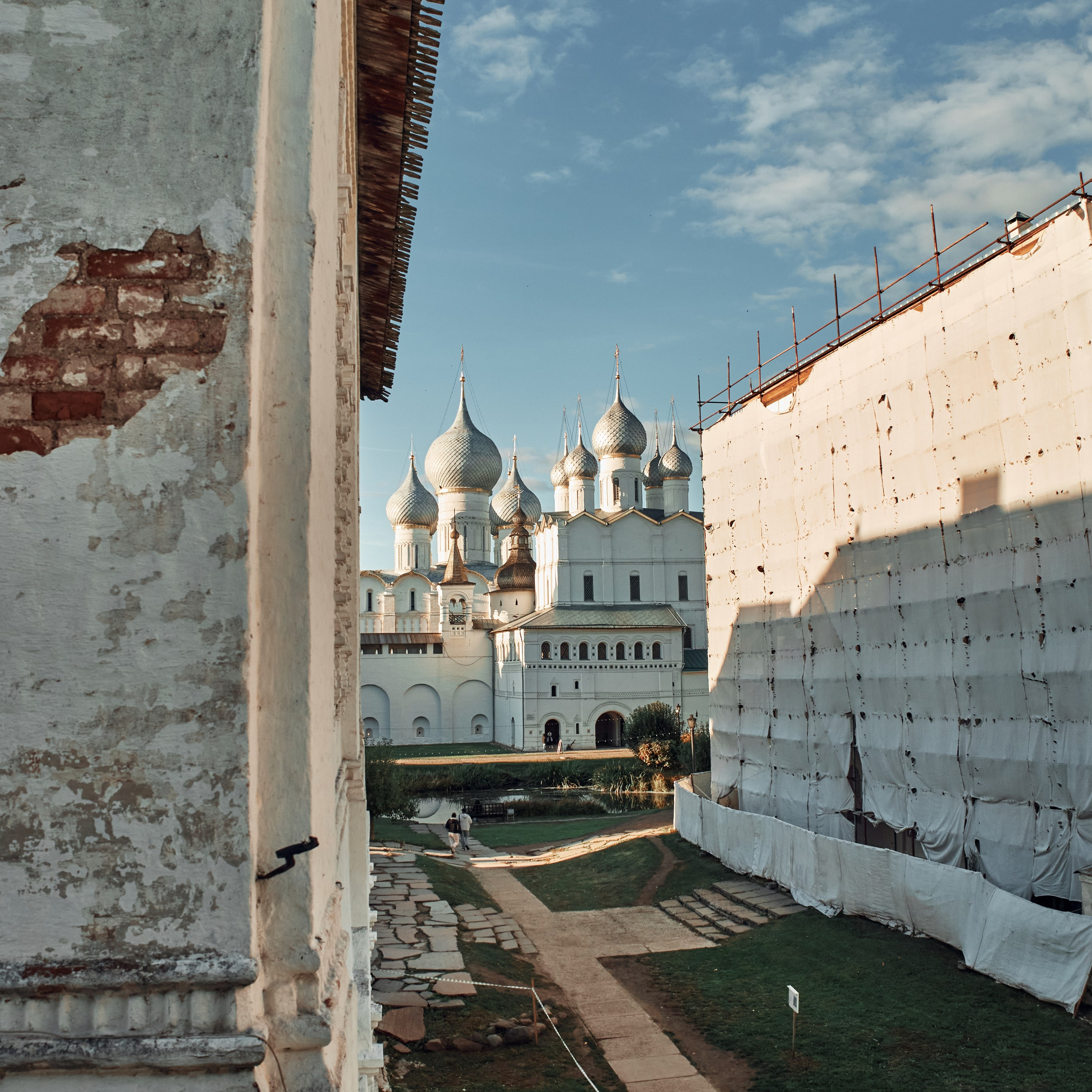 Великий Ростов или где снимали Иван Васильевича, который менял профессию. Visual artist (photo & arts)