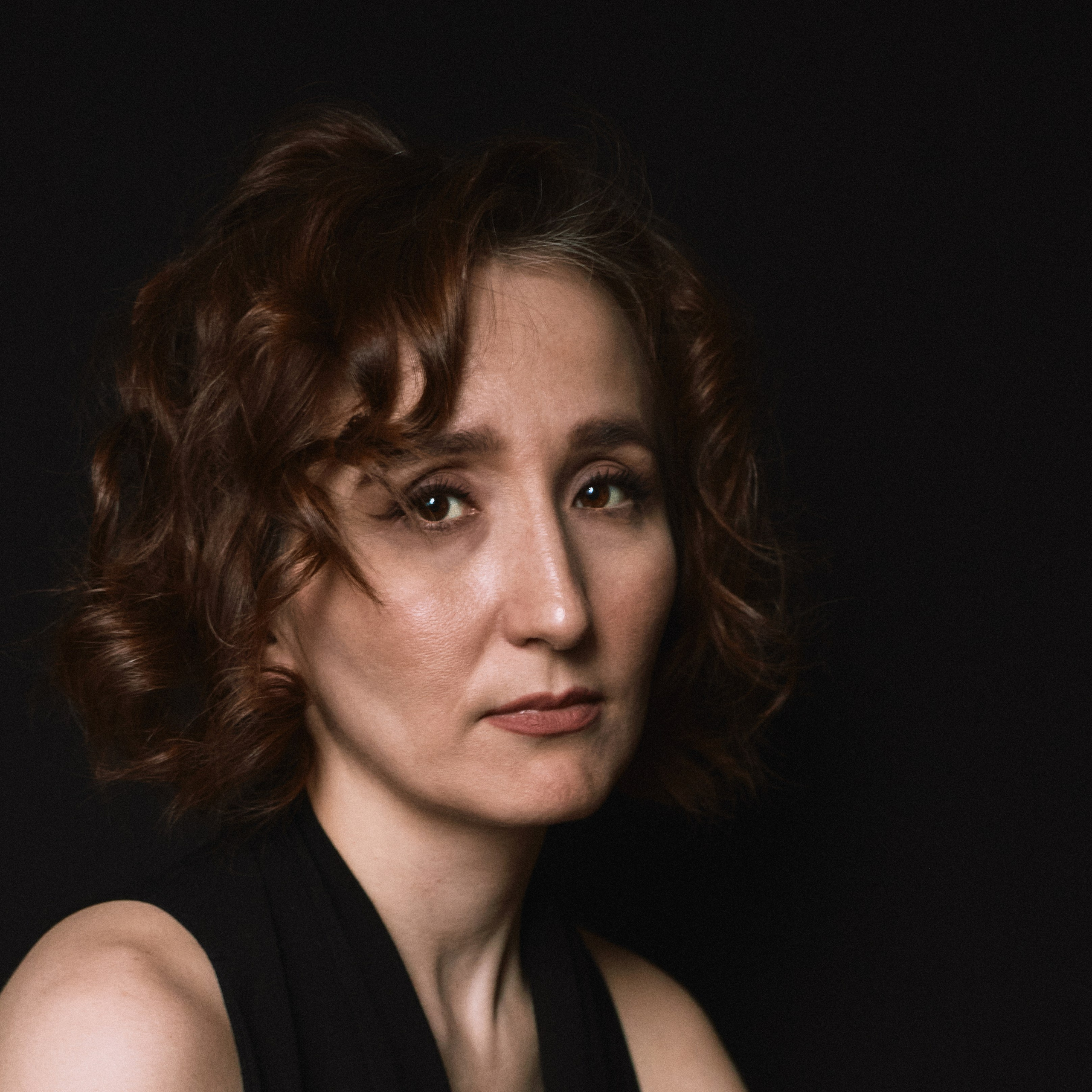 Woman portrait. Visual artist (photo & arts)