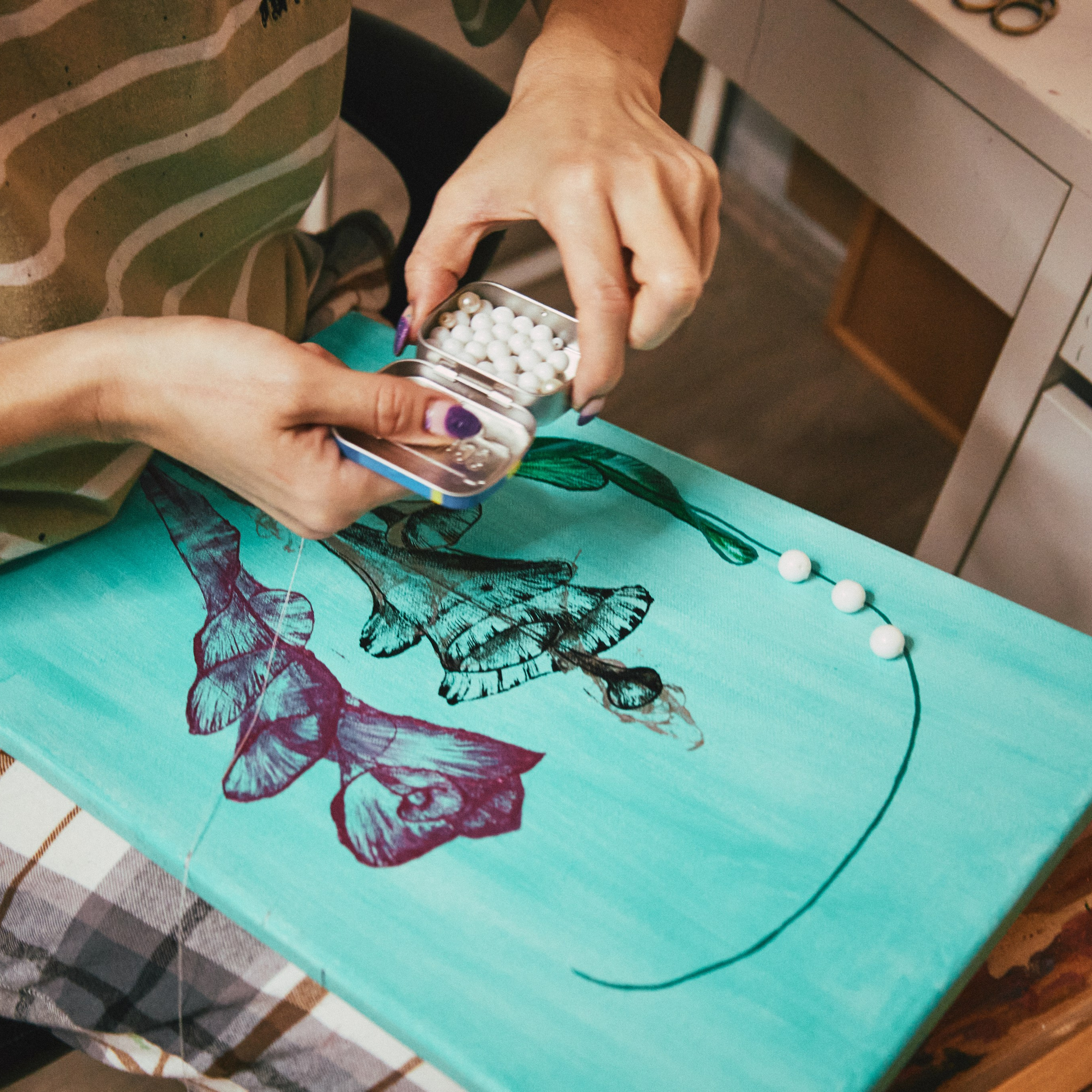 Turquoise background flower art. Visual artist (photo & arts)