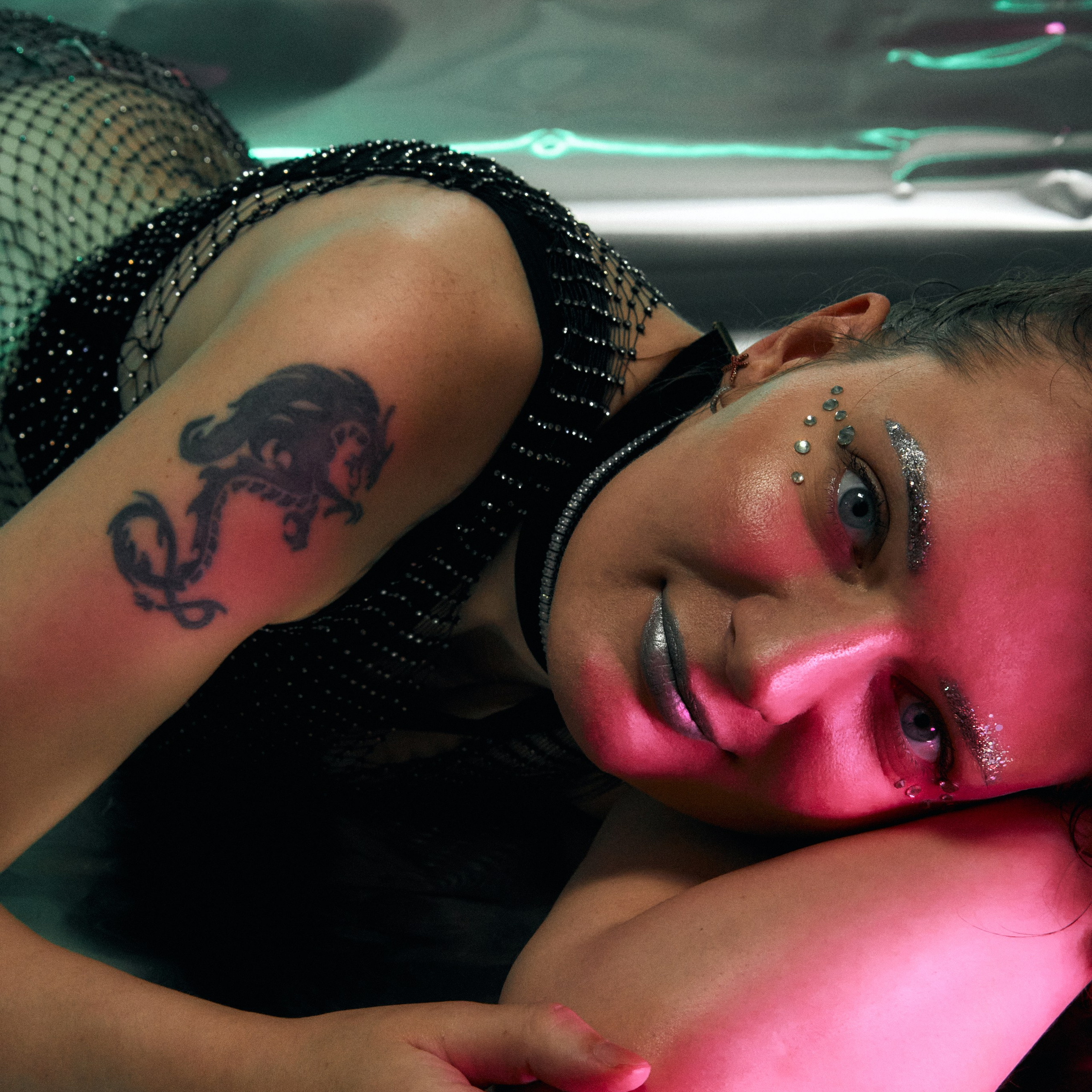 Мягкая сталь, альтернативная творческая съемка. Visual artist (photo & arts)