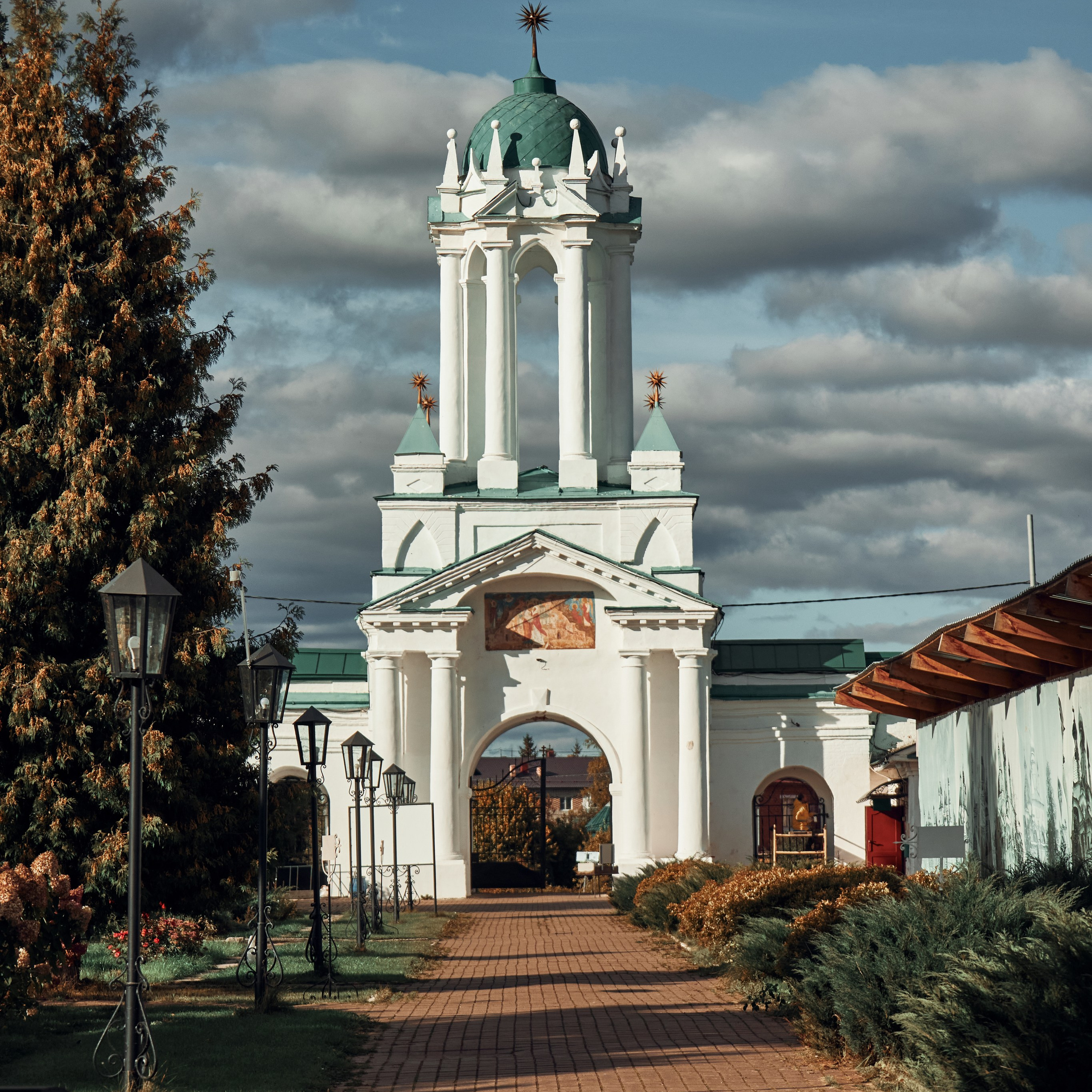 Великий Ростов или где снимали Иван Васильевича, который менял профессию. Visual artist (photo & arts)