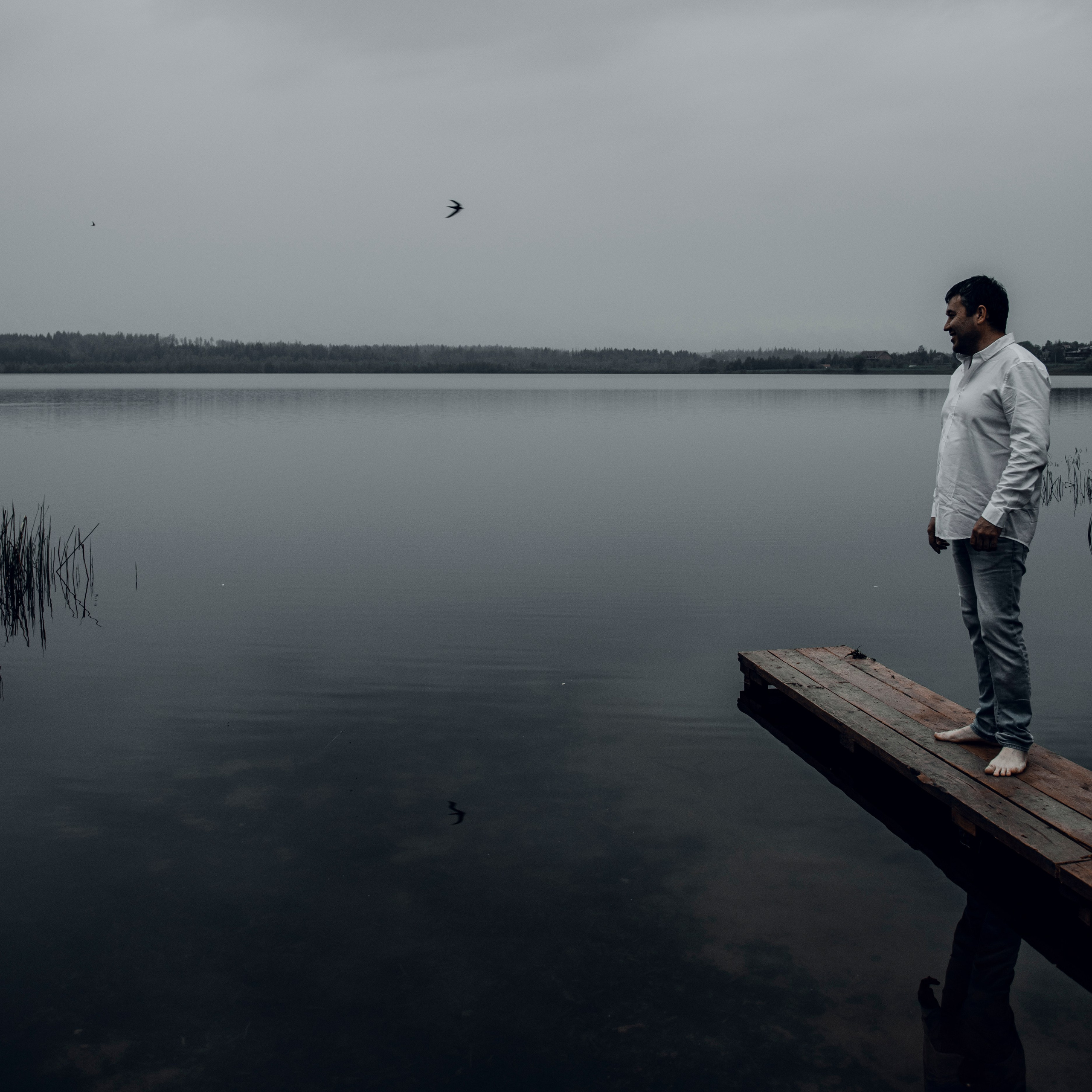 Мужской портрет у воды. Visual artist (photo & arts)