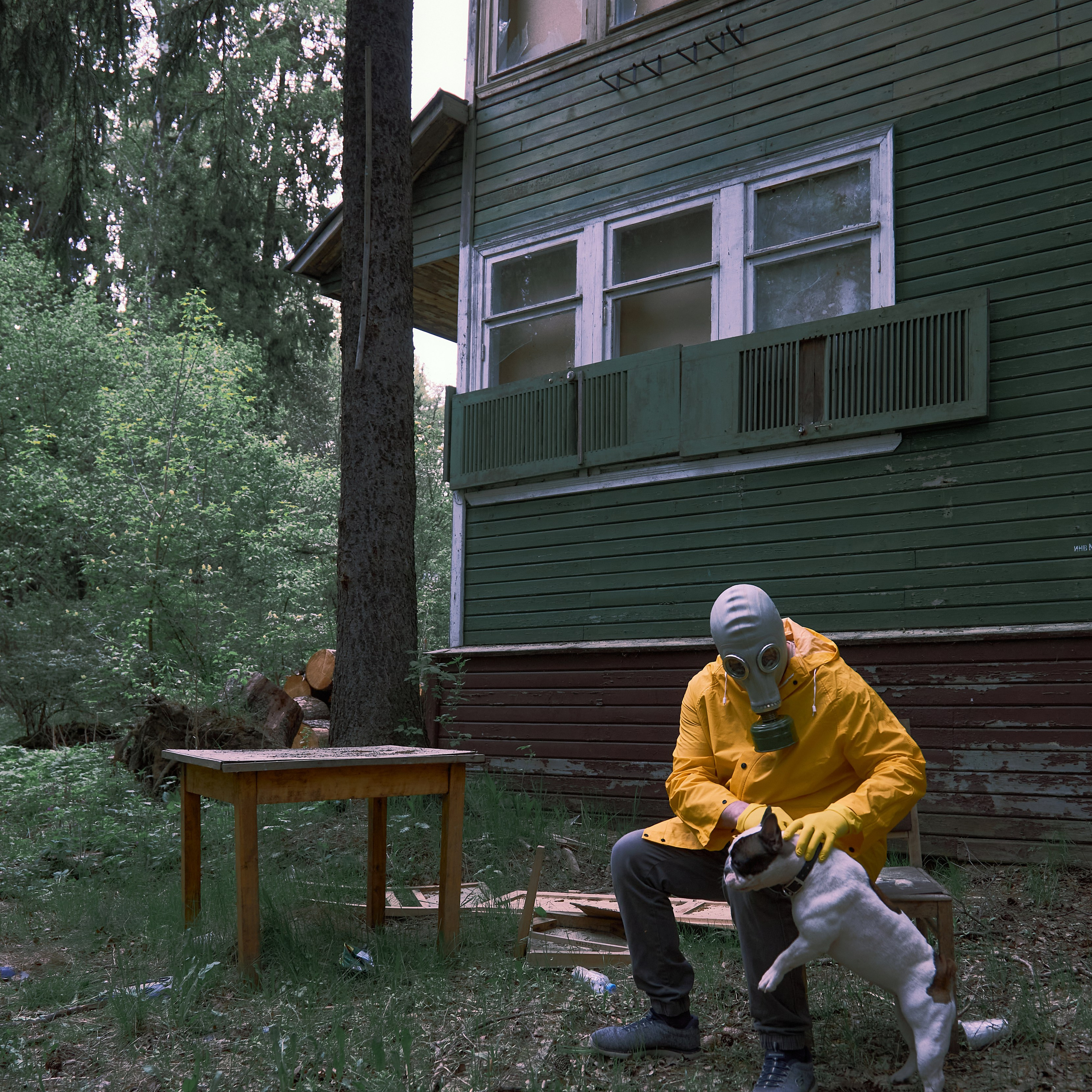 Фотосет на заброшке. Visual artist (photo & arts)